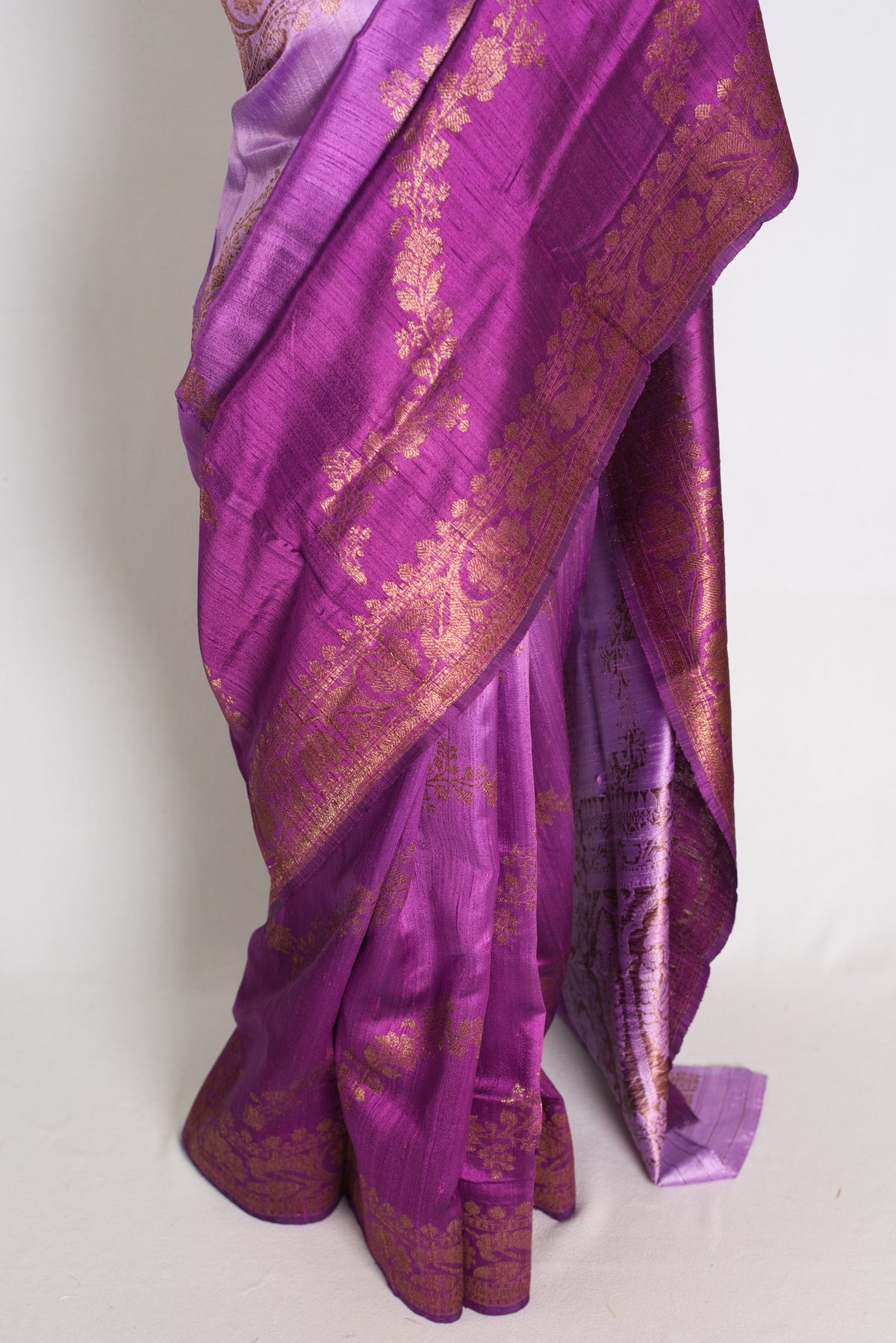 Siya : Mauve and Purple Ombre Raw Silk Handloom Banarasi Saree | Silk Mark image 6