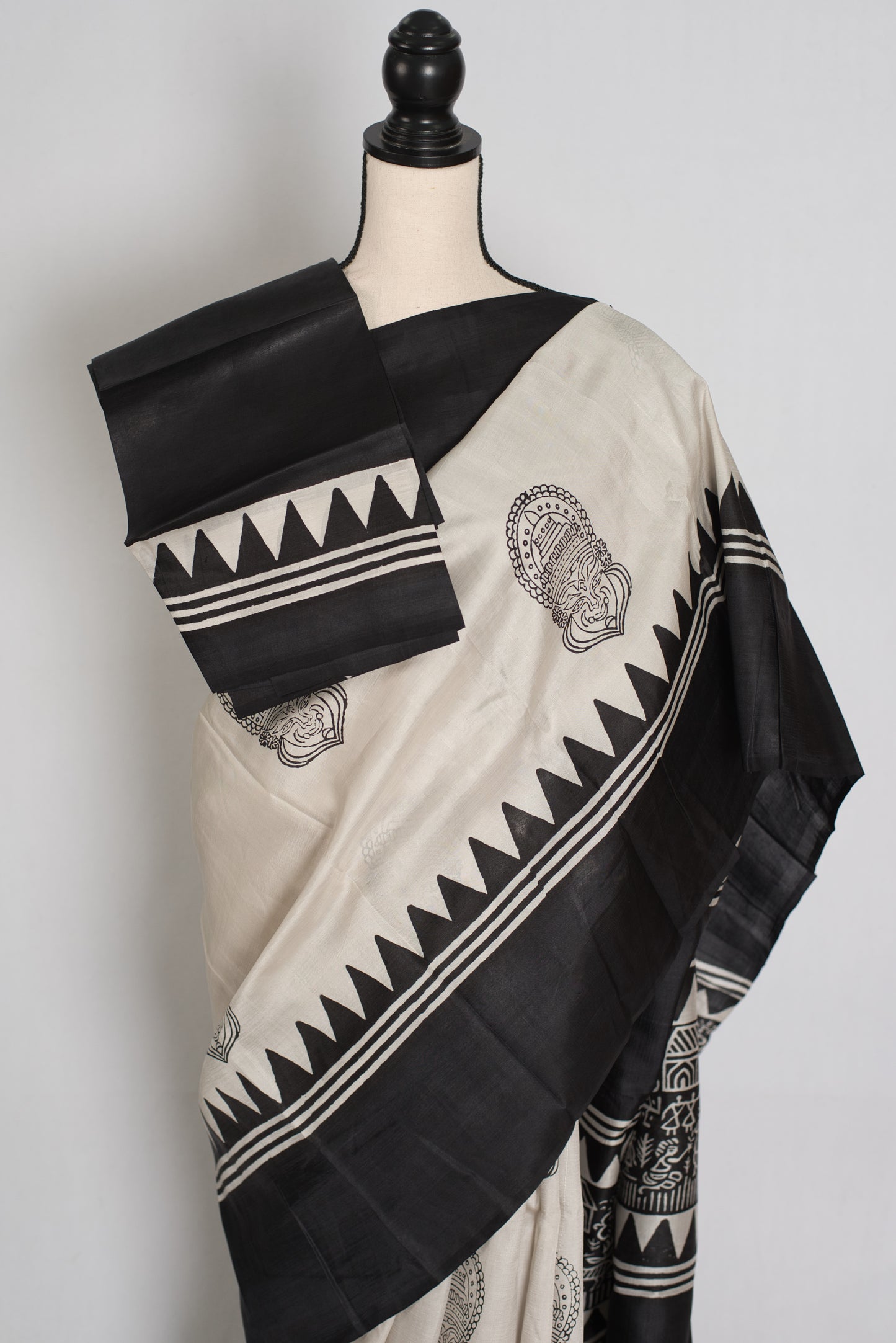 Mritika : Off-White and Black Kalamkari Style Murshidabad Silk Saree image 2