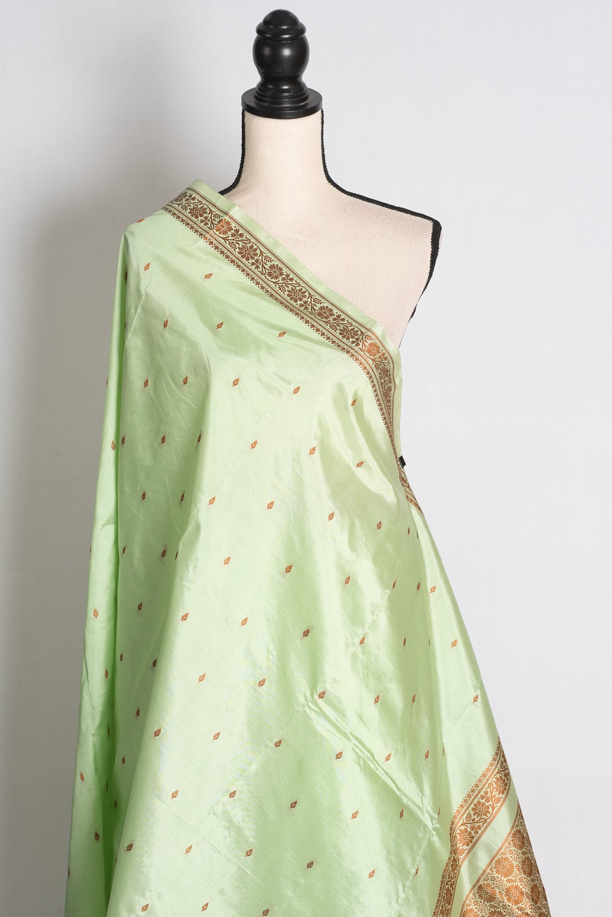 Protha: Sea Green Banarasi Silk Saree with Blouse Piece image 4