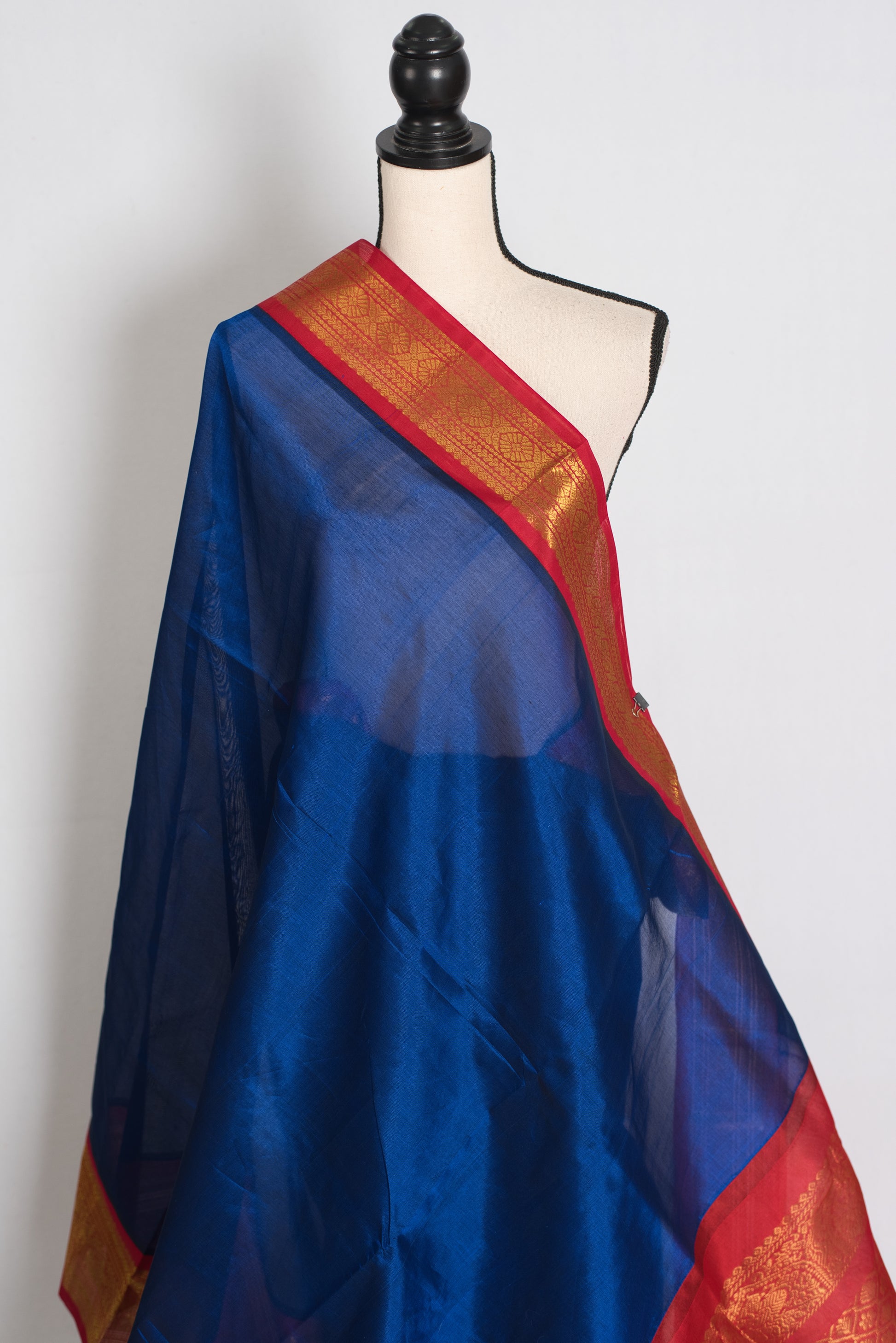 Mala : Royal Blue and Red Cotton Silk Kanjivaram Saree with 38 Size Blouse image 5