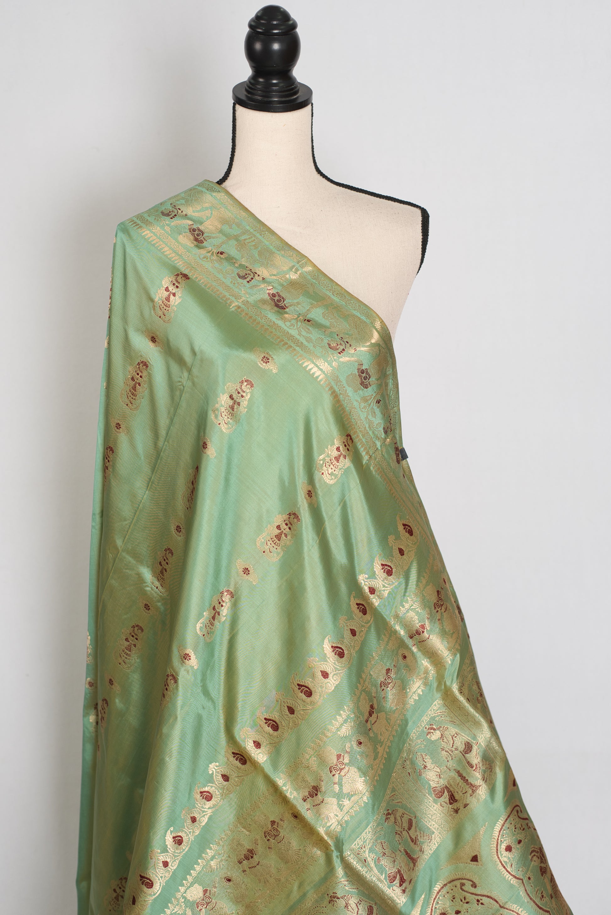 Vibha | Pastel Sea Green Handwoven Minakari Swarnachari Saree | 40 Size Blouse image 5