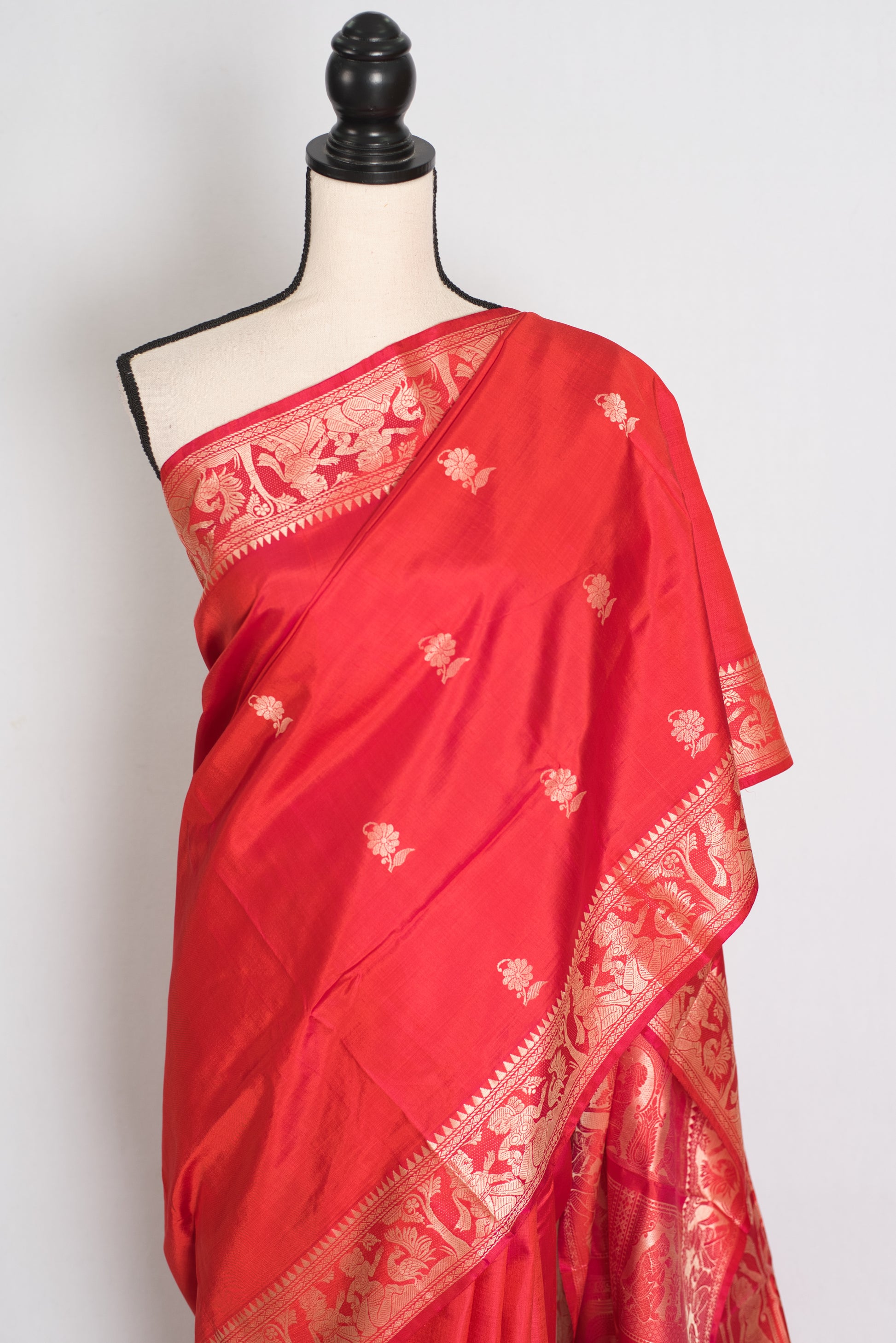 Supriya | Orange Red and Cream Handwoven Baluchari Pure Silk Saree image 5
