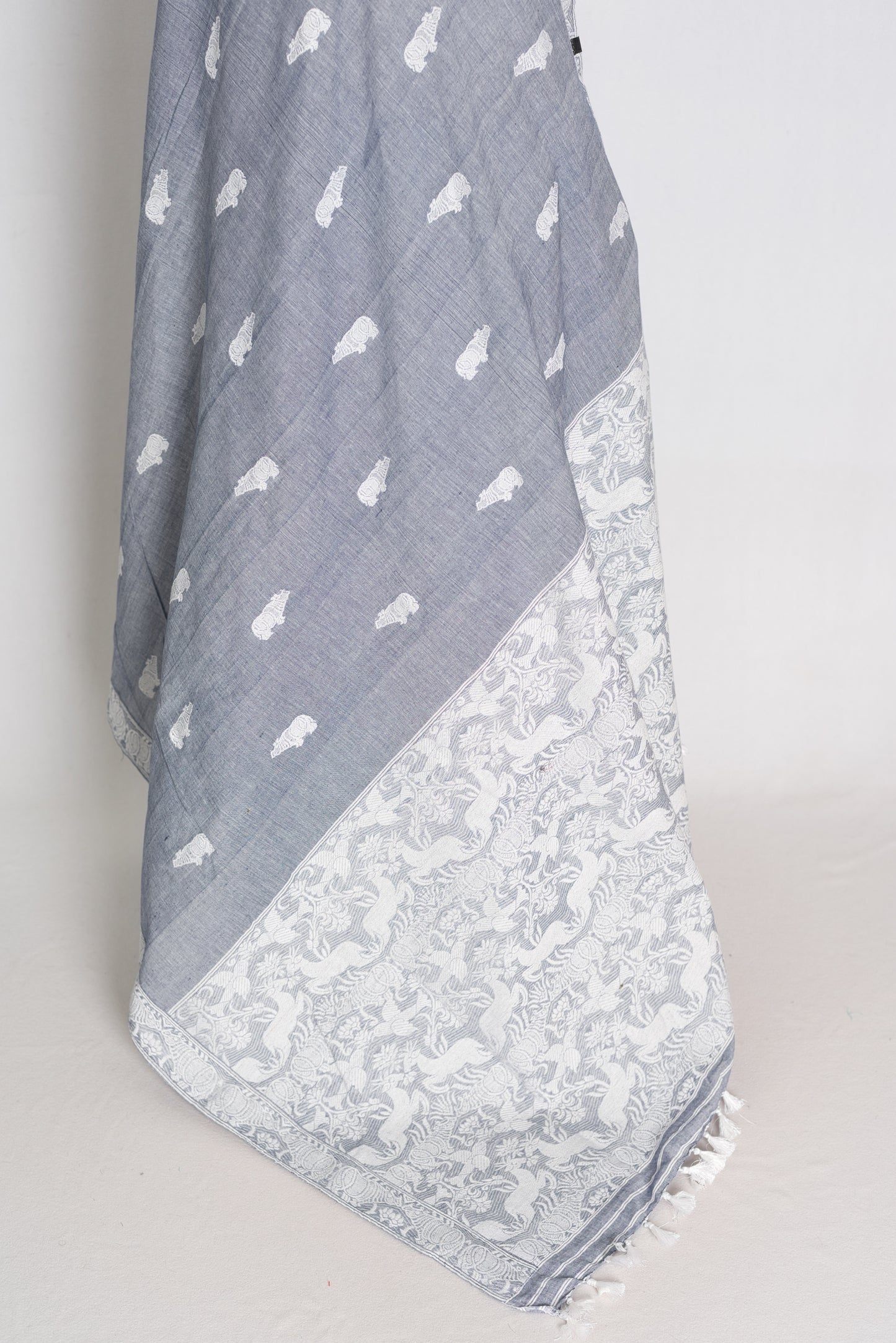 Pronoti : Steel Grey Kaziranga Soft Pure Cotton Assamese Handloom Saree image 3