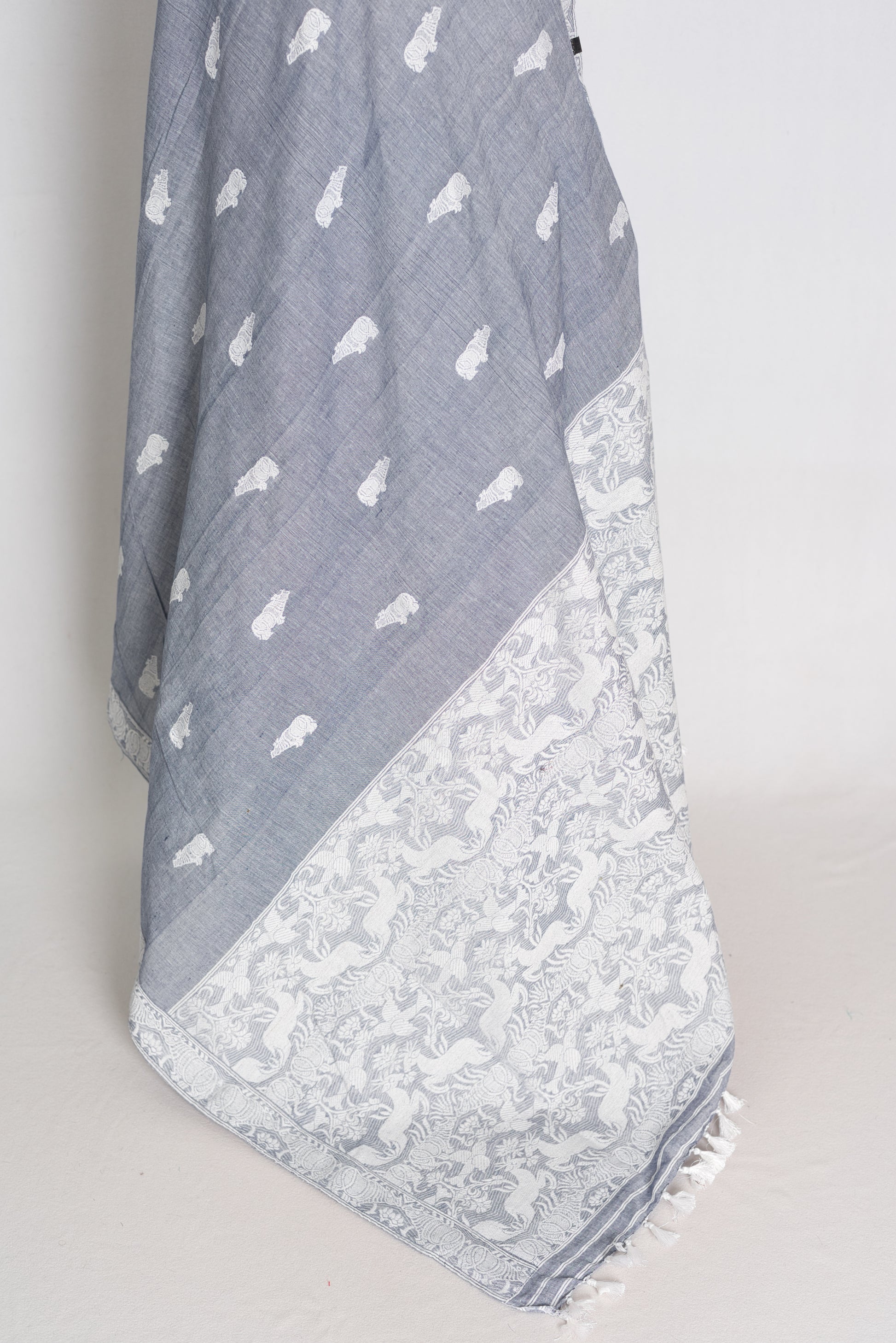 Pronoti : Steel Grey Kaziranga Soft Pure Cotton Assamese Handloom Saree image 3