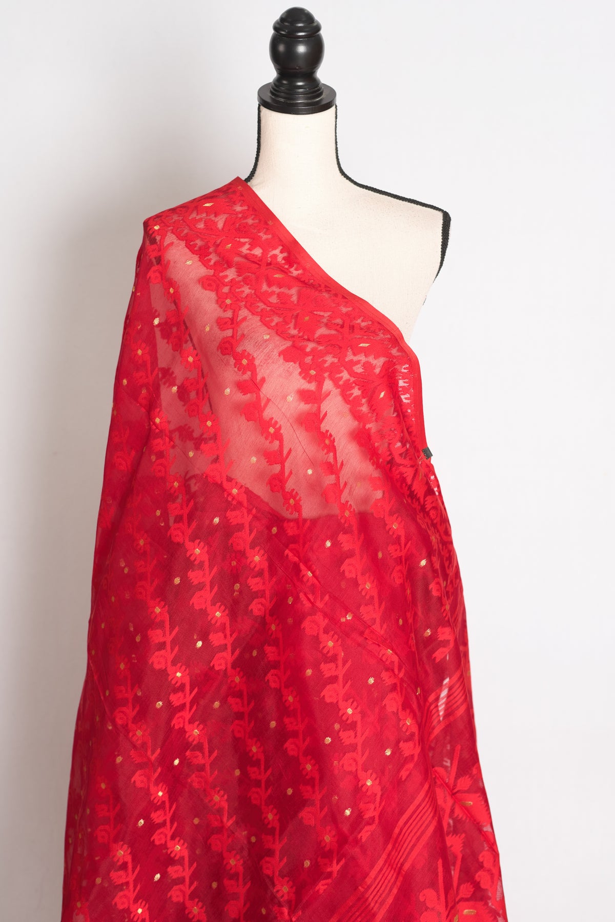 Ishq : Crimson Red and Gold Soft Blended Cotton Bengali Jamdani Saree image 4