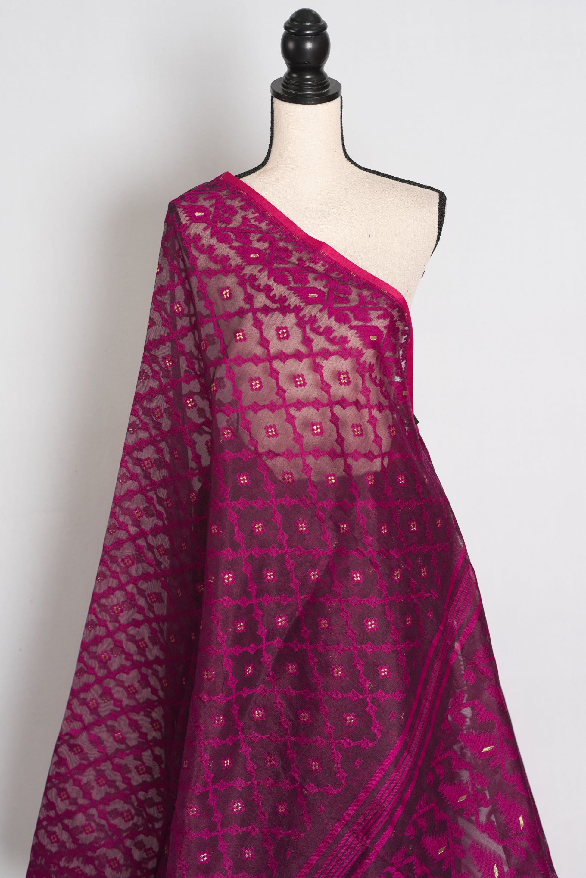 Trina : Magenta Soft Blended Cotton Jamdani Saree image 4