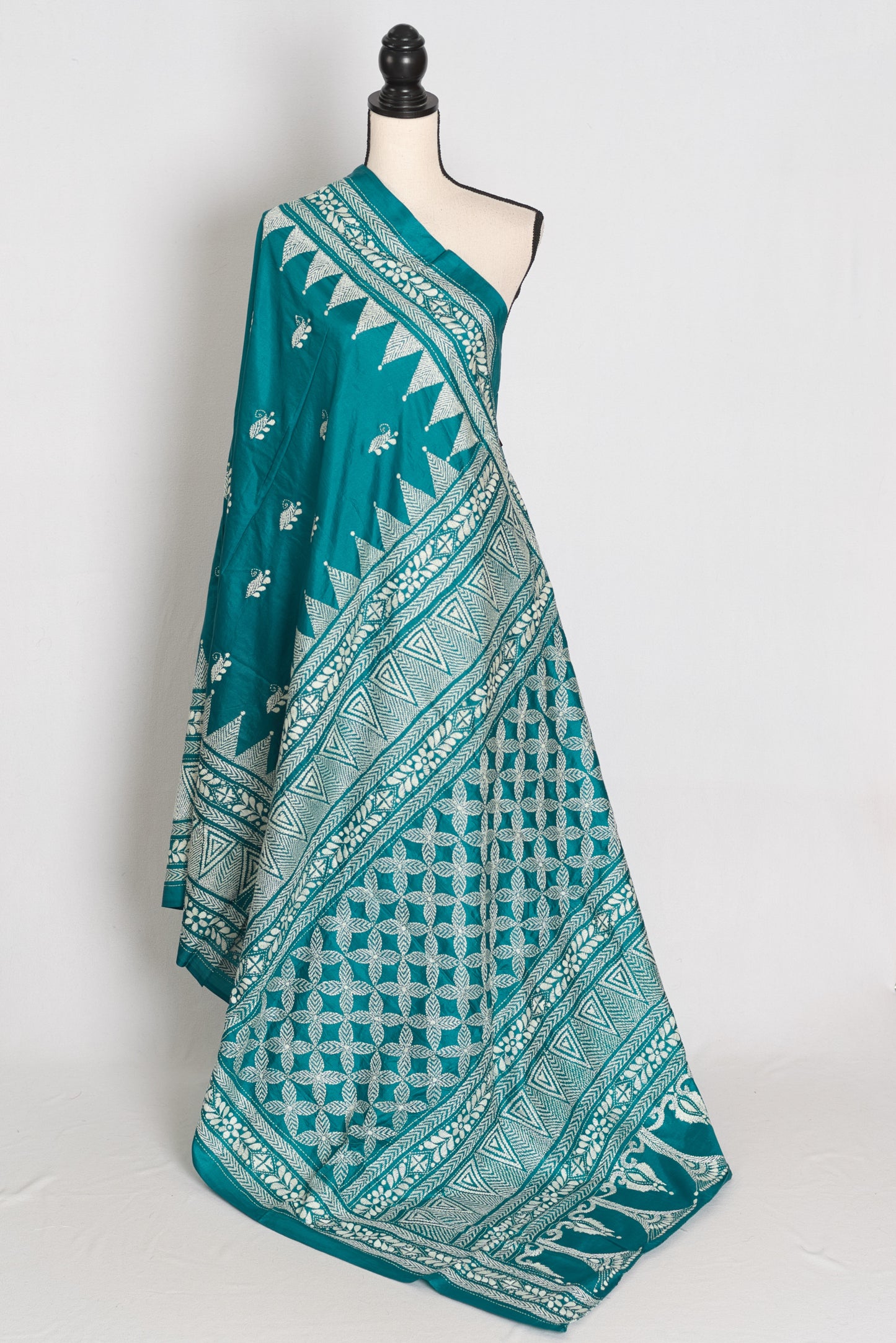 Keya : Green Pure Silk Kantha Saree with 40 Size Ready Stitched Blouse image 3
