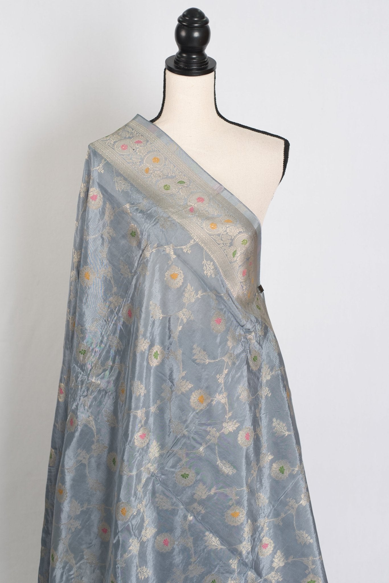 Damini : Semi Crepe Silk Jaal Banarasi Saree in Grey and Muted Gold - Saree Mandi