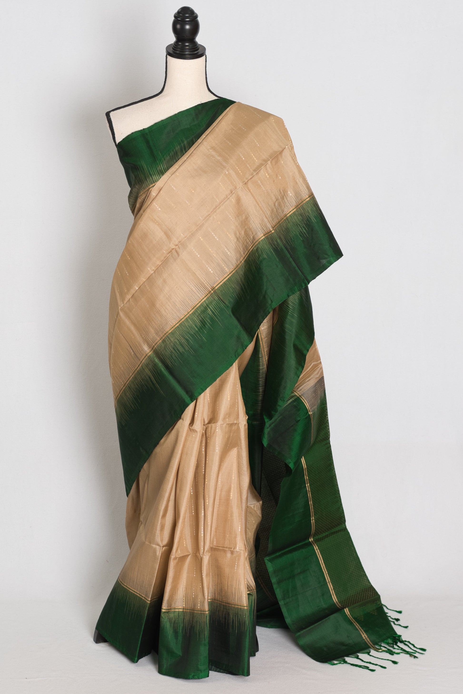 Mehuli : Clay Brown and Bottle Green Lightweight Kanjivaram Silk Saree image 0