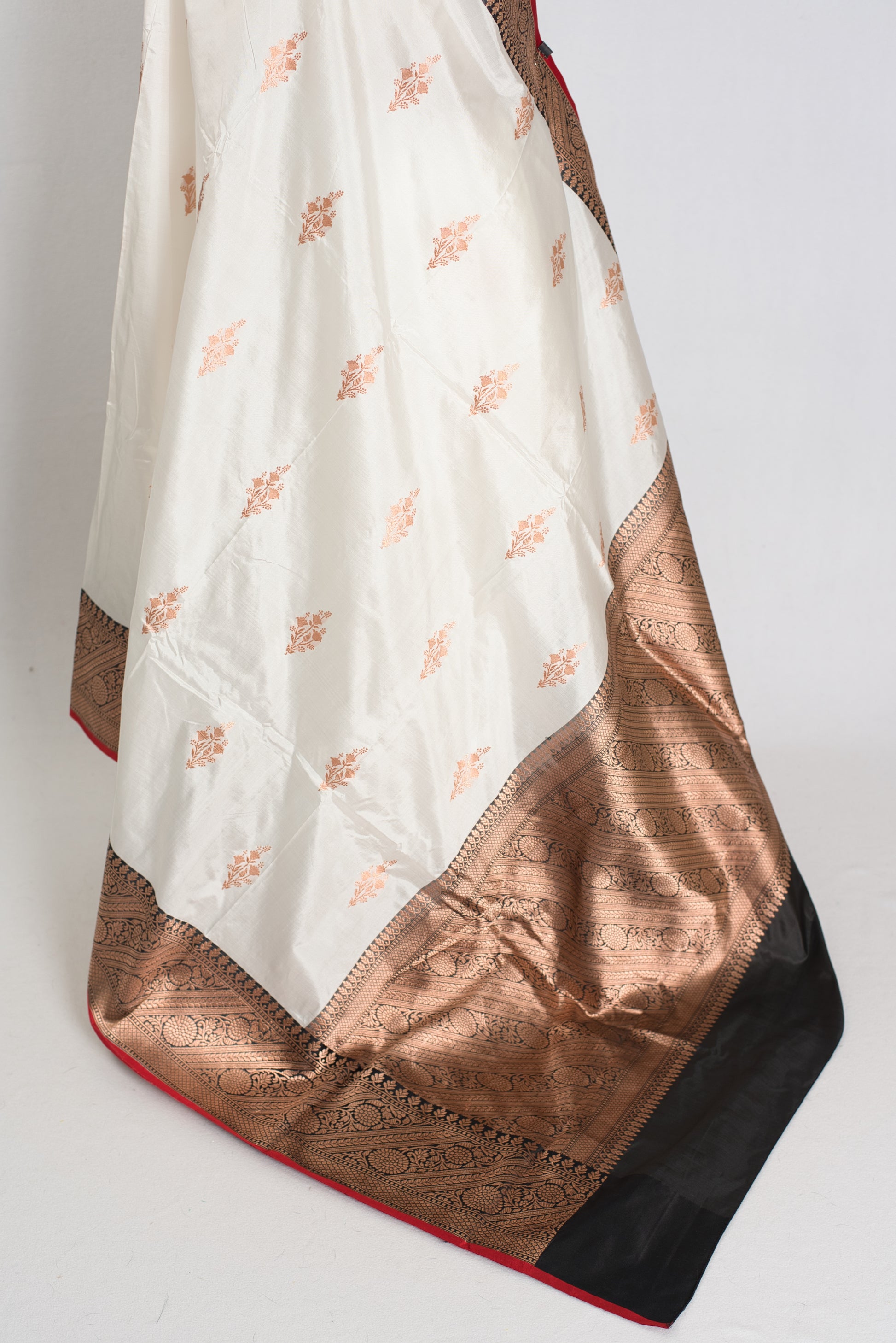 Basanti : Silk Mark Certified Katan Banarasi Saree in White and Black image 3