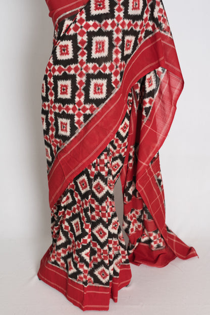 Priya : Black and Red Telia Rumal Pochampally Double Ikat Pure Cotton Saree image 5