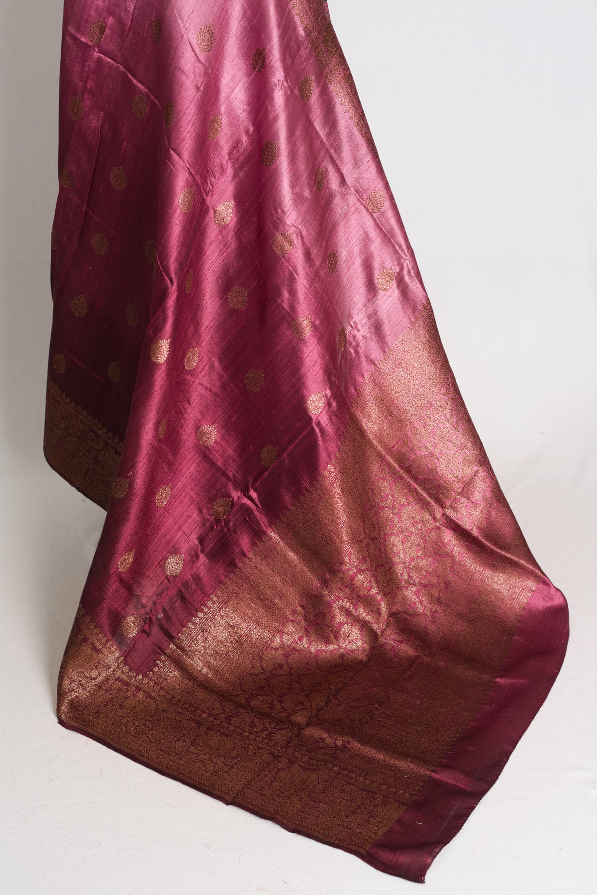 Farah : Pink & Wine Ombre Raw Silk Handloom Banarasi Saree | Silk Mark Certified image 3
