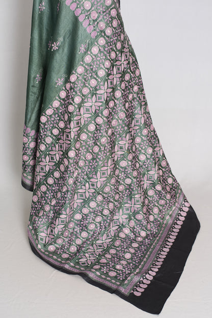 Sandhya : Green and Black Hand Embroidered Kantha Stitch Pure Tussar Silk Saree image 3