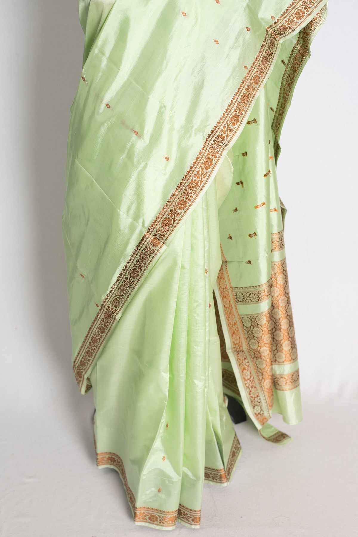 Protha: Sea Green Banarasi Silk Saree with Blouse Piece image 6