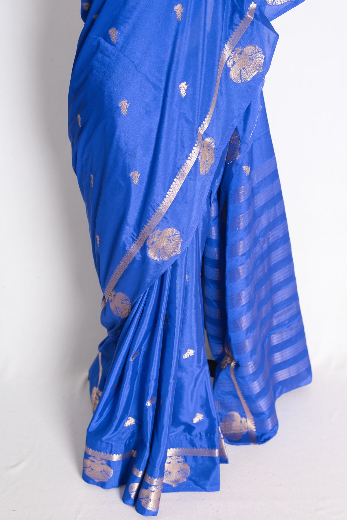 Diya: Royal Blue and Gold Semi Silk Banarasi Saree image 5