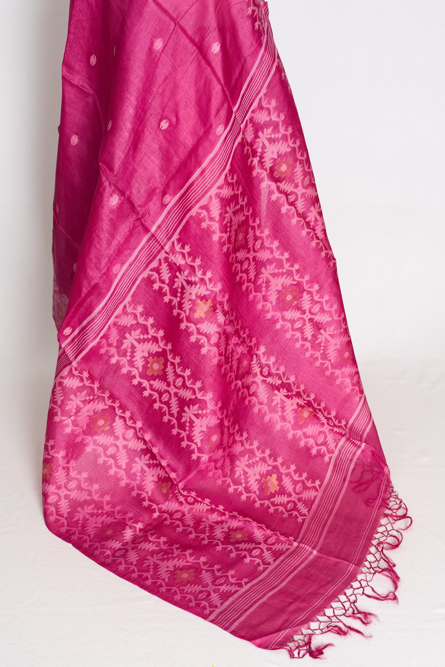 Indrani Rani Pink Bengal Tussar Jamdani Silk Saree | Silk Mark Certified image 4