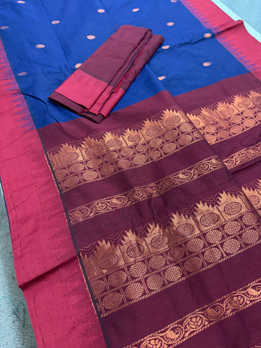 Red Gadwal saree — front view