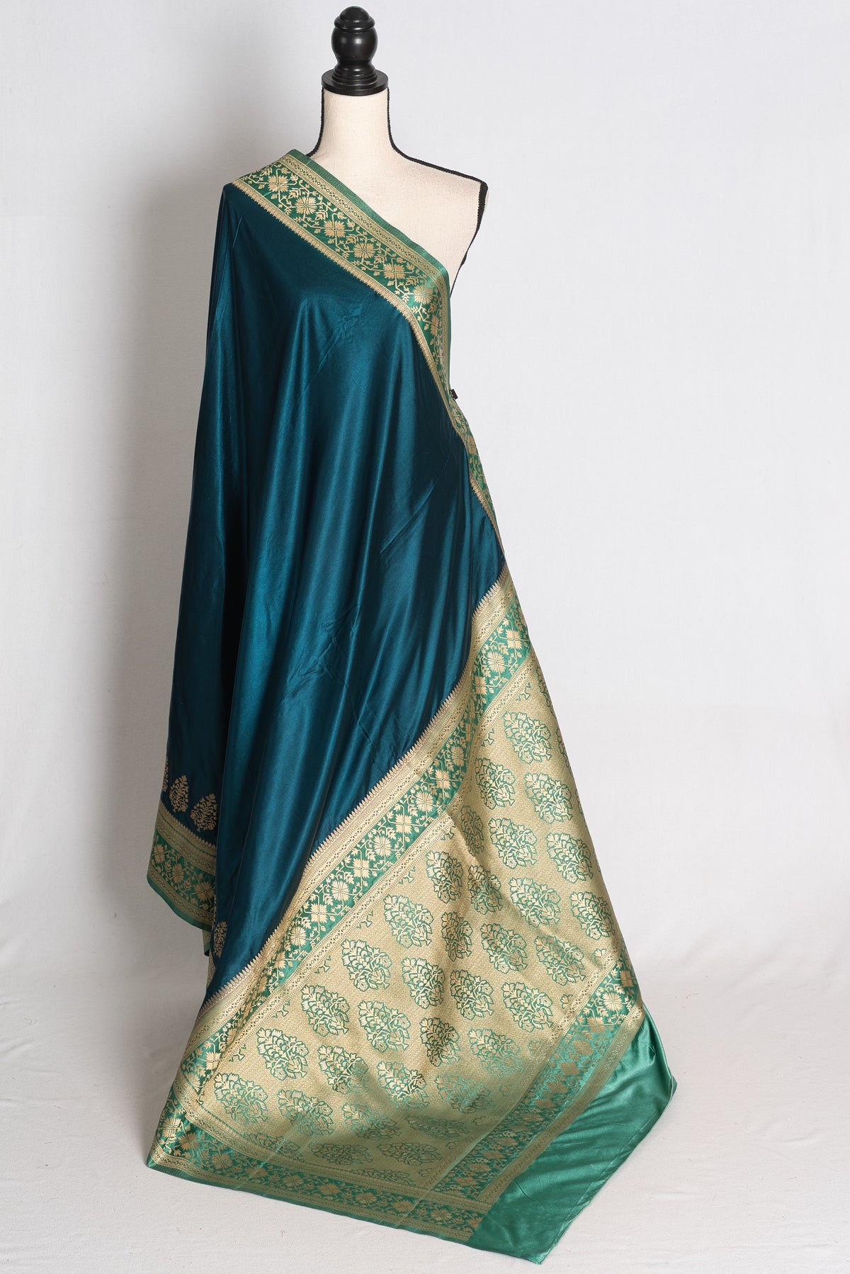 Aarna: Blue Semi Mashru Valkalam Banarasi Silk Saree with 40 Size Blouse image 3