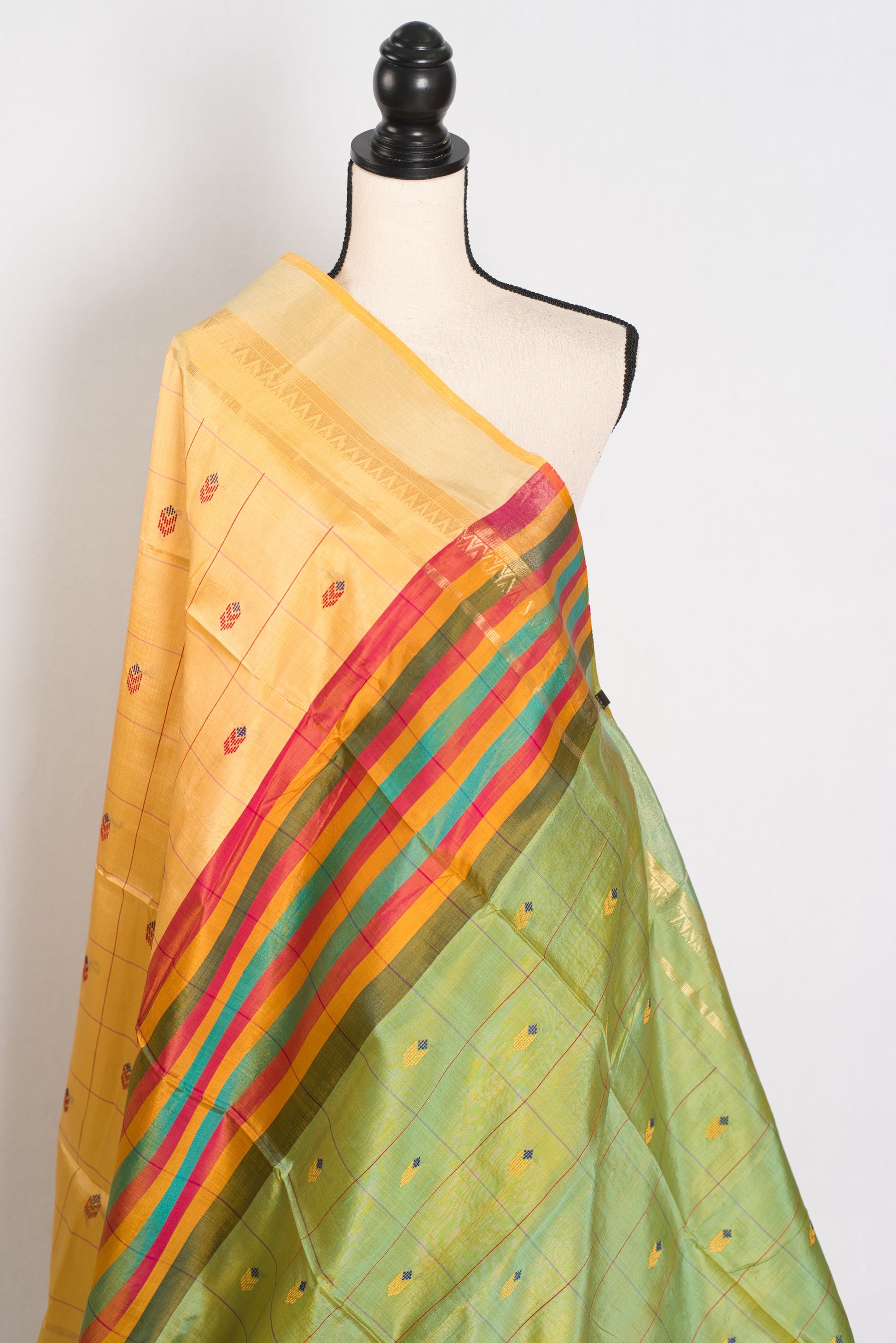 Kala: Handwoven Bishnupuri Silk Saree | Pure Bengali Silk | Soft & Elegant Drape image 4