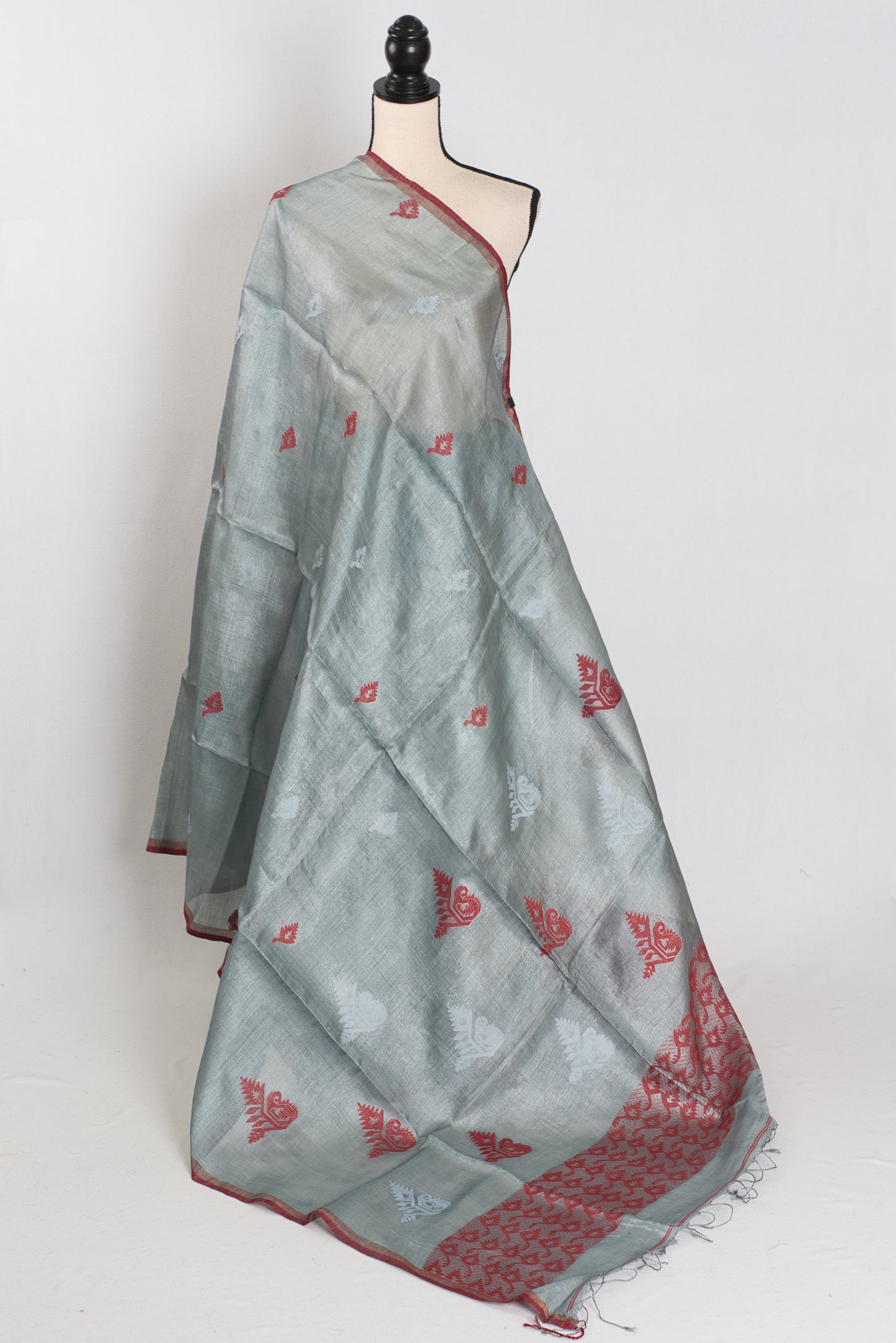 Benu: Grey & Red Bengal Tussar Silk Saree | Intricate Jamdani Weaving image 1