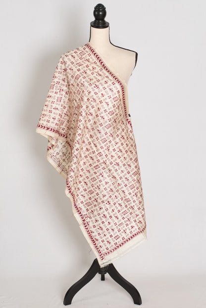 Ankhi : Tussar Silk Stole with Hand Embroidery Kantha Stitch – Beige and Maroon image 2