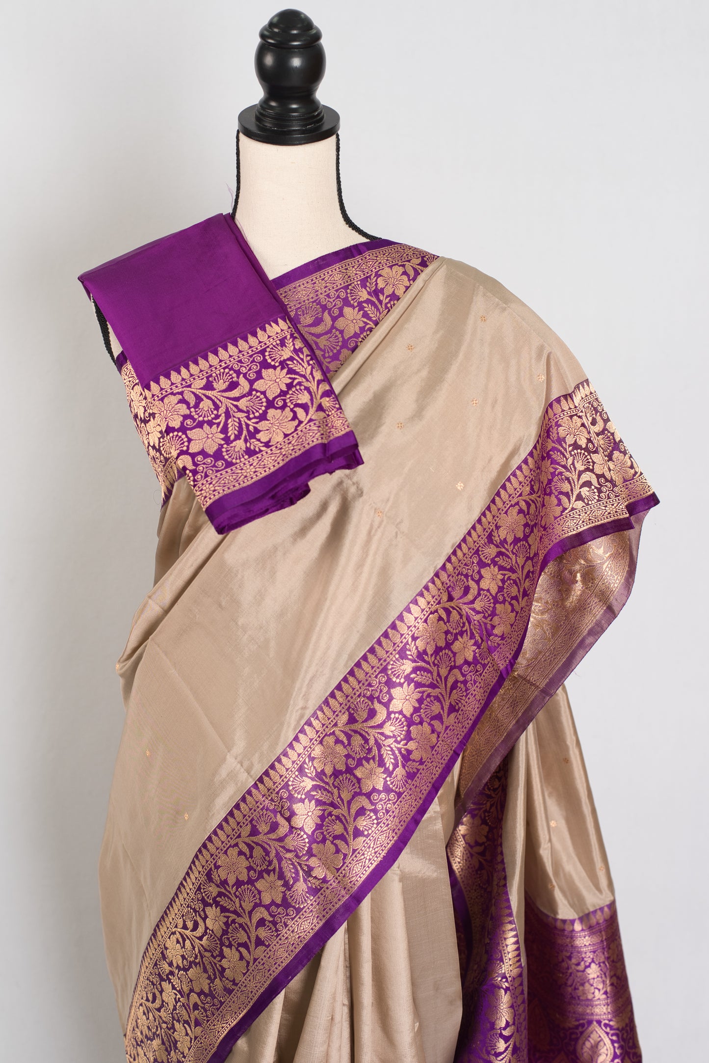 Isha : Certified Silk Banarasi Saree in Clay White and Purple image 2
