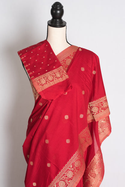 Rikta: Red and Gold Lightweight Semi Georgette Banarasi Saree image 2