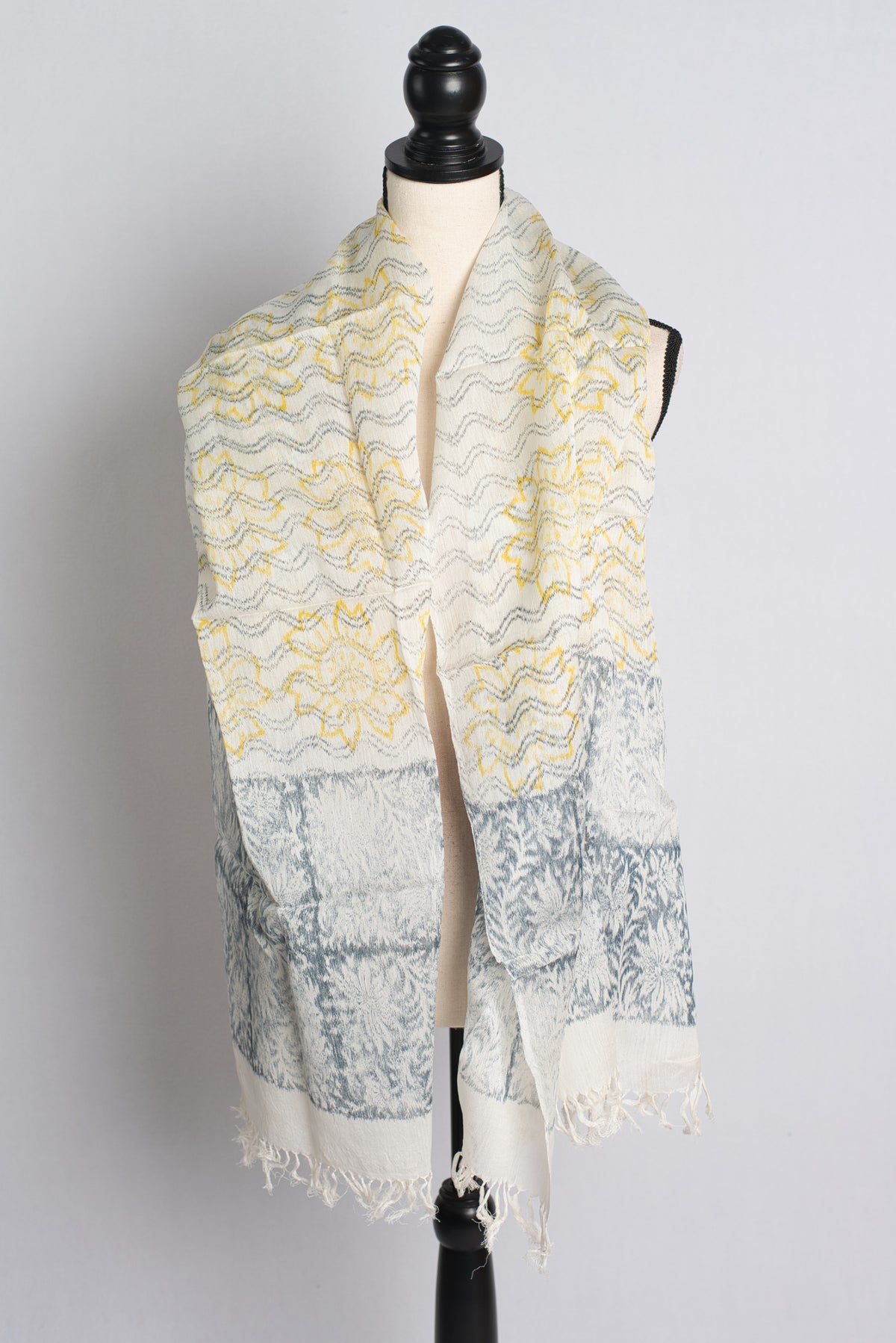 Handwoven Resham Scarf in Off White image 1