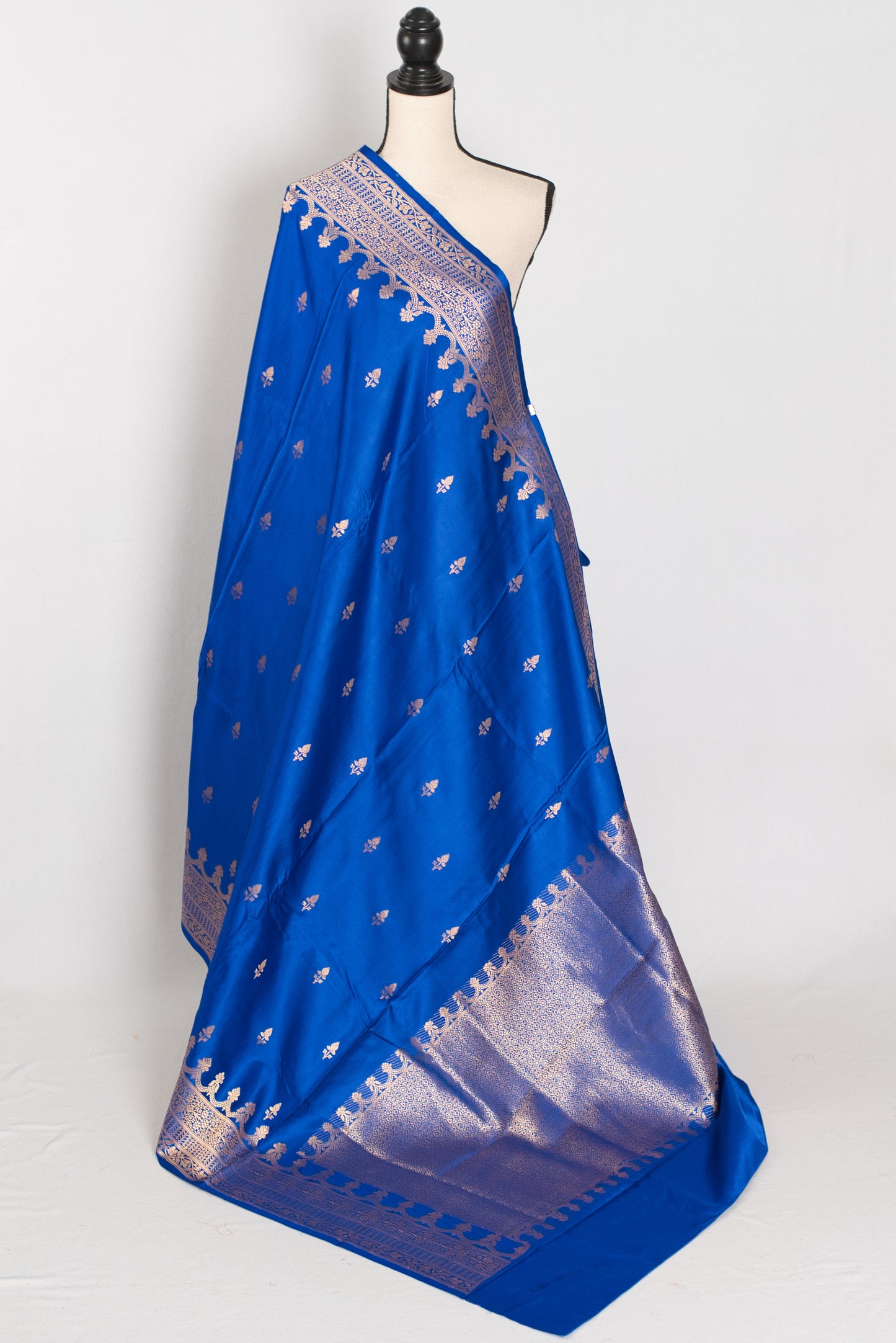 Suhani | Royal Blue Premium Mashru Banarasi Silk Saree | Traditional Gold Zari image 1