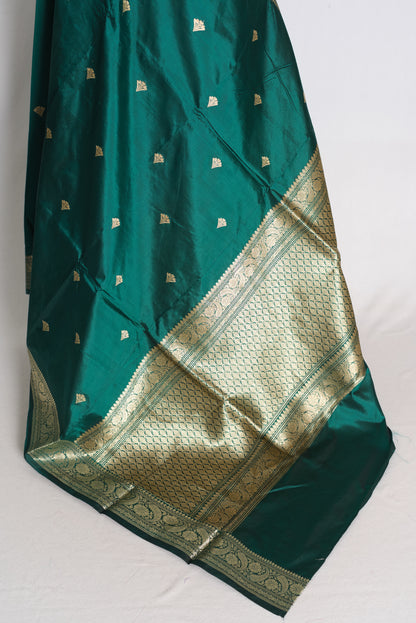 Debolina: Rama Green and Gold Lightweight Katan Banarasi Silk Saree image 5