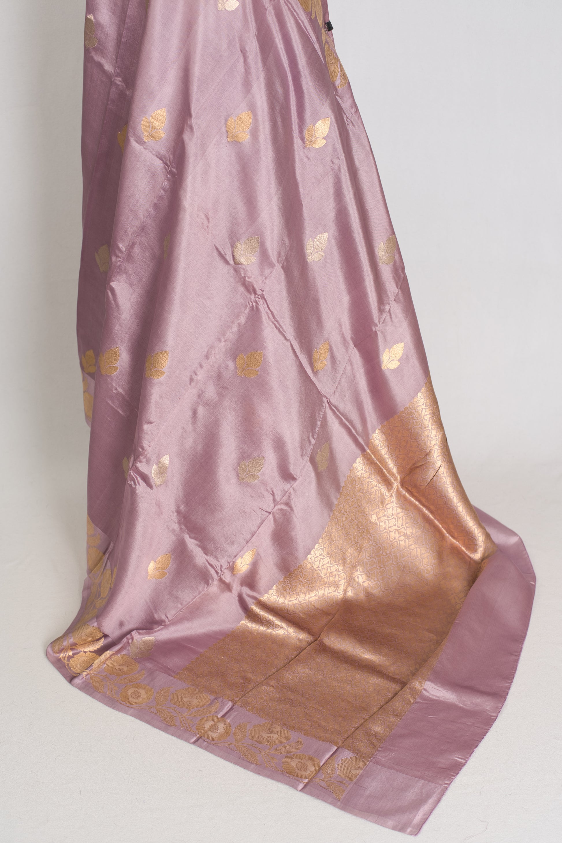 Nina | Lavender Purple & Gold Silk Mark Certified Katan Banarasi Silk Saree image 2