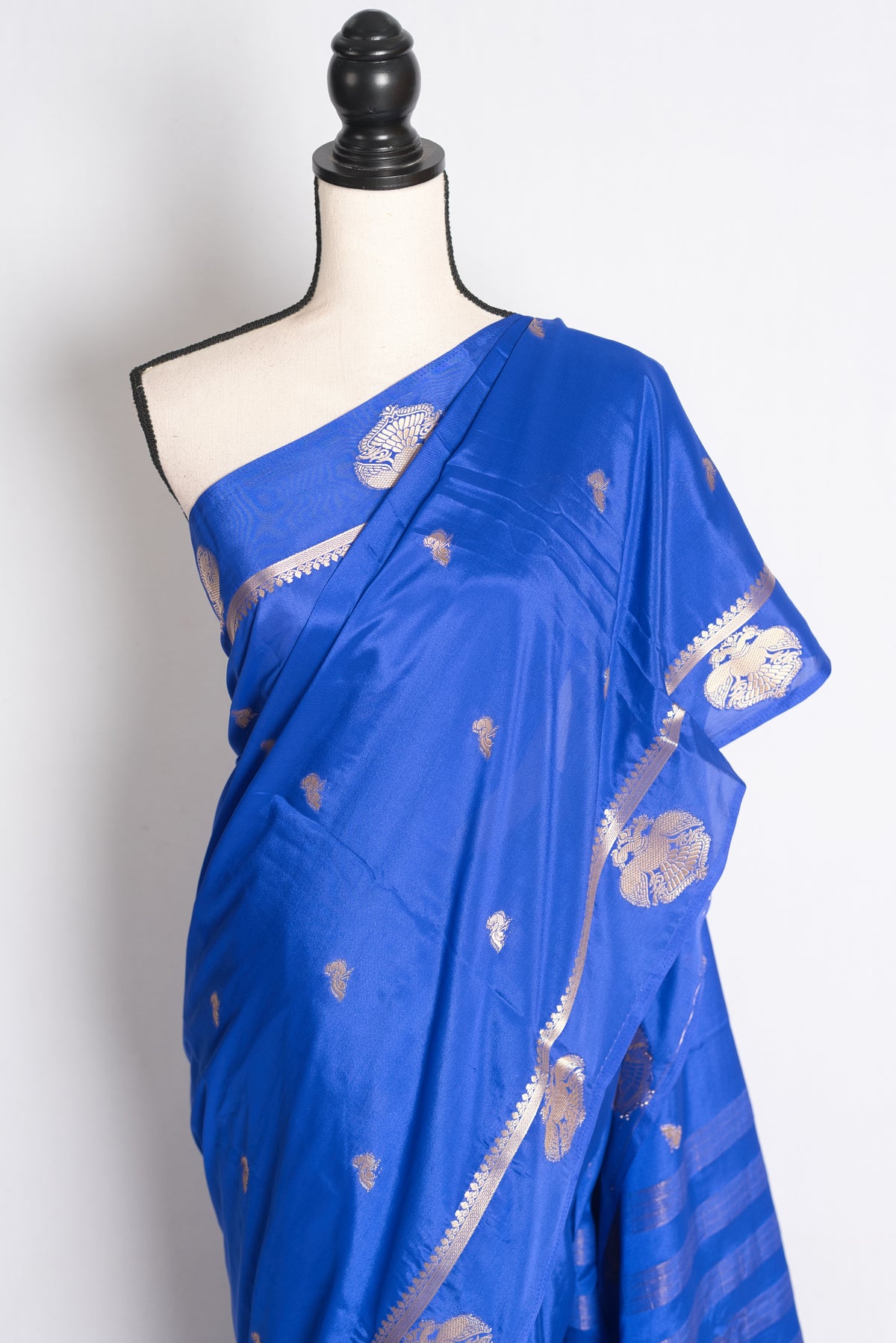 Diya: Royal Blue and Gold Semi Silk Banarasi Saree image 6