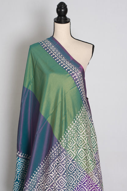 Kavitha : Tri-Color Hand Embroidered Kantha Stitch Bishnupur Blended Silk Saree image 4