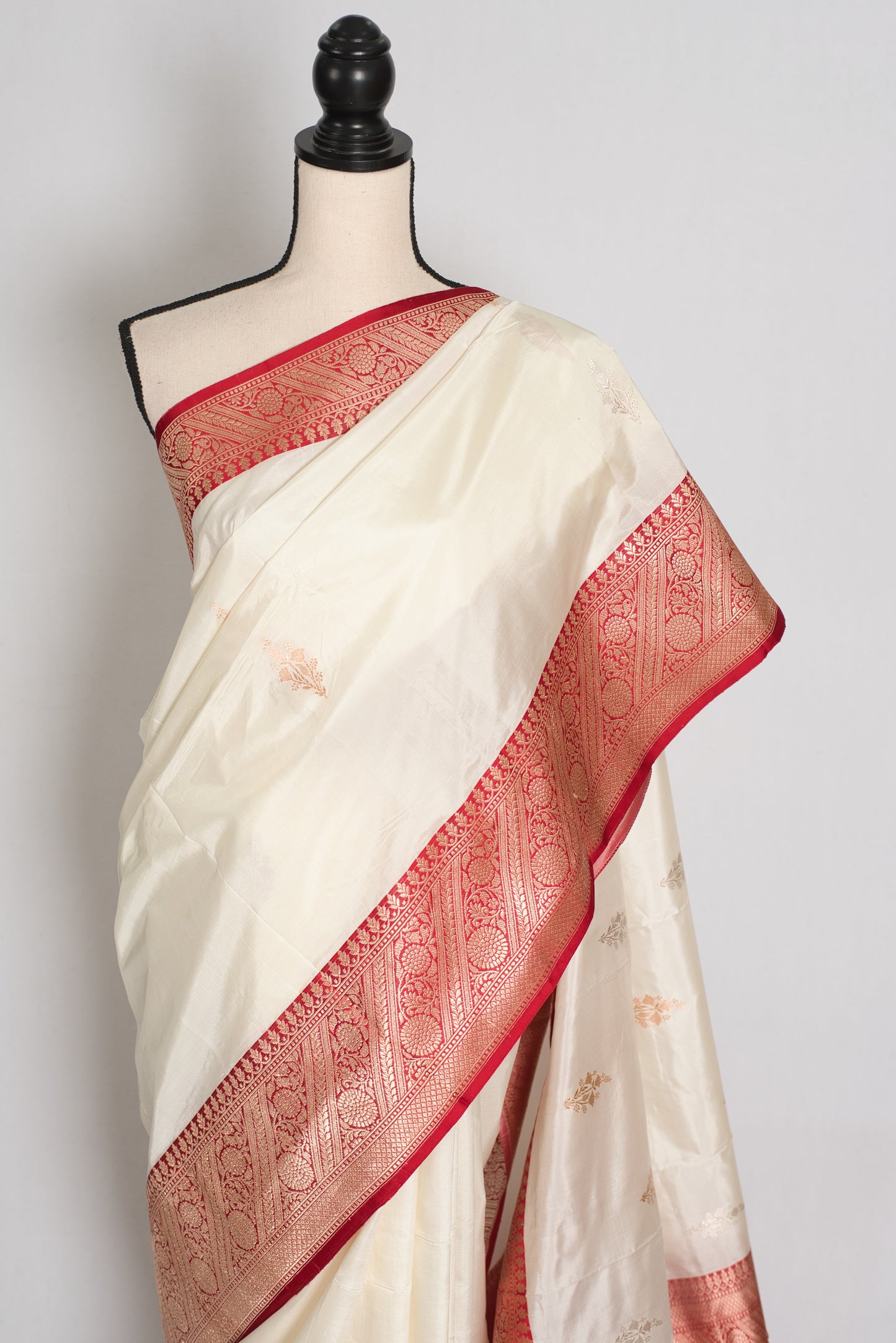 Stuti : White and Red Handwoven Pure Silk Banarasi Saree | Silk Mark Certified image 6