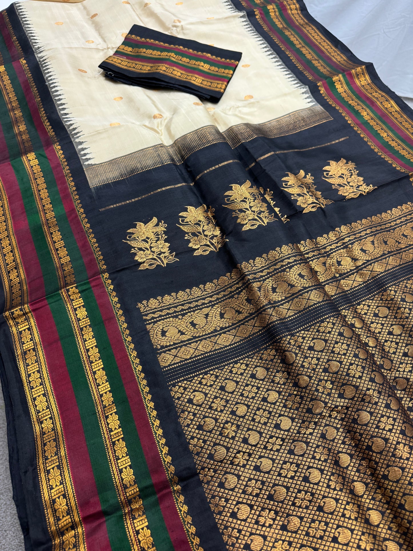 Charulata : Silk Mark Certified  Kanchi Gadwal Silk Saree in Rich Cream Color image 1