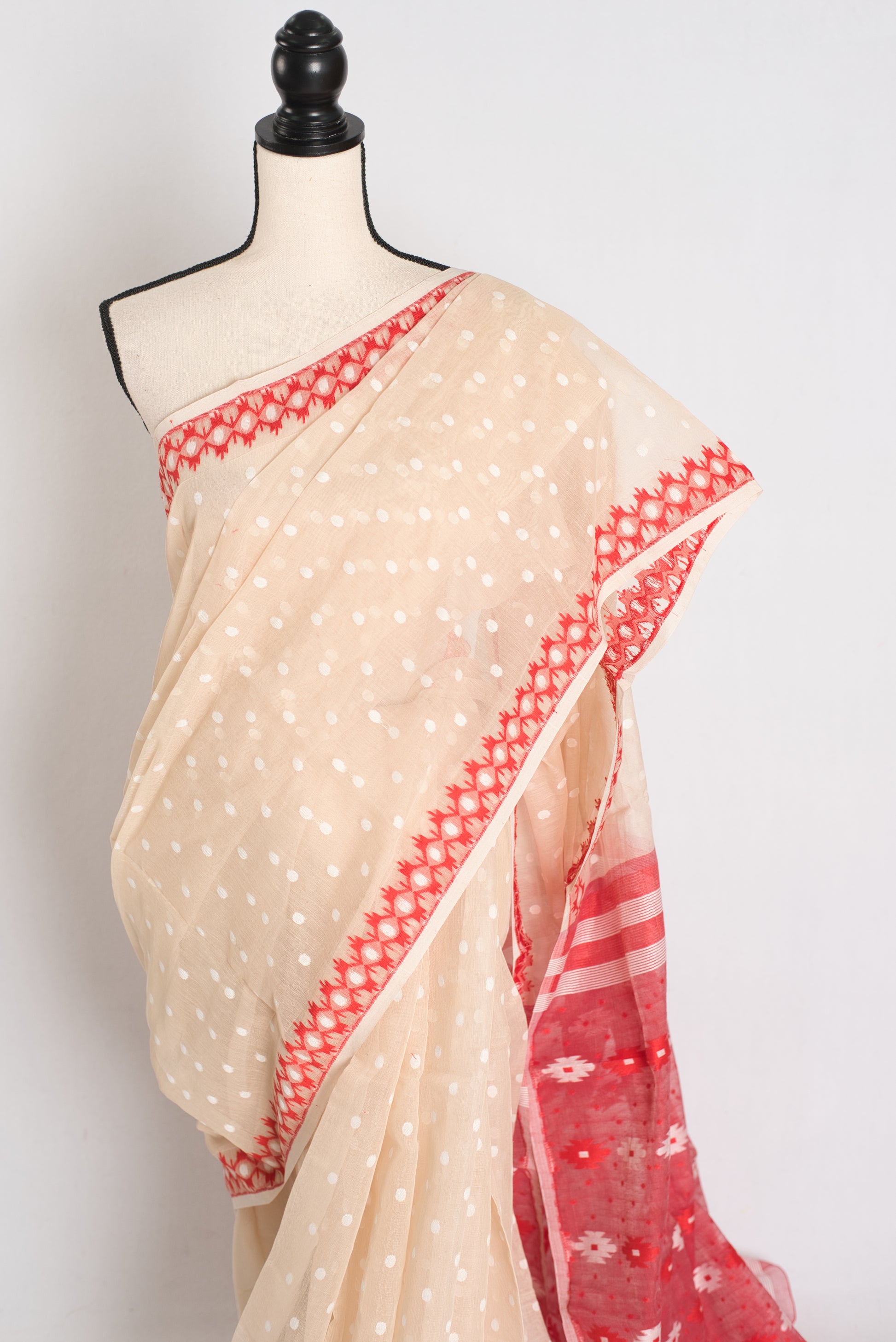 Ahiri : Beige and Red Blended Soft Cotton Jamdani Bengali Saree image 5