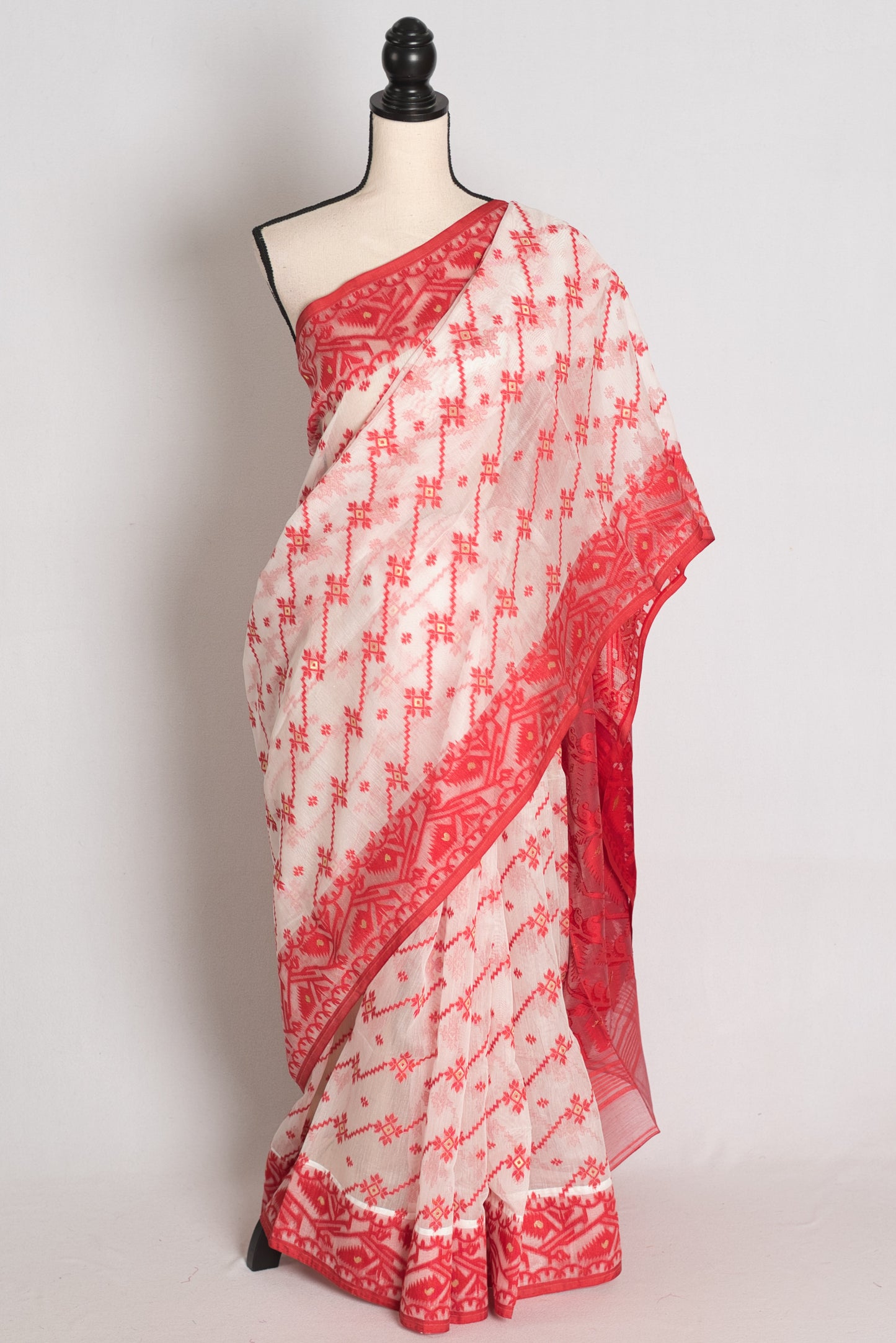 Mitra : Classic White and Red Soft Blended Cotton Bengali Jamdani Saree image 0