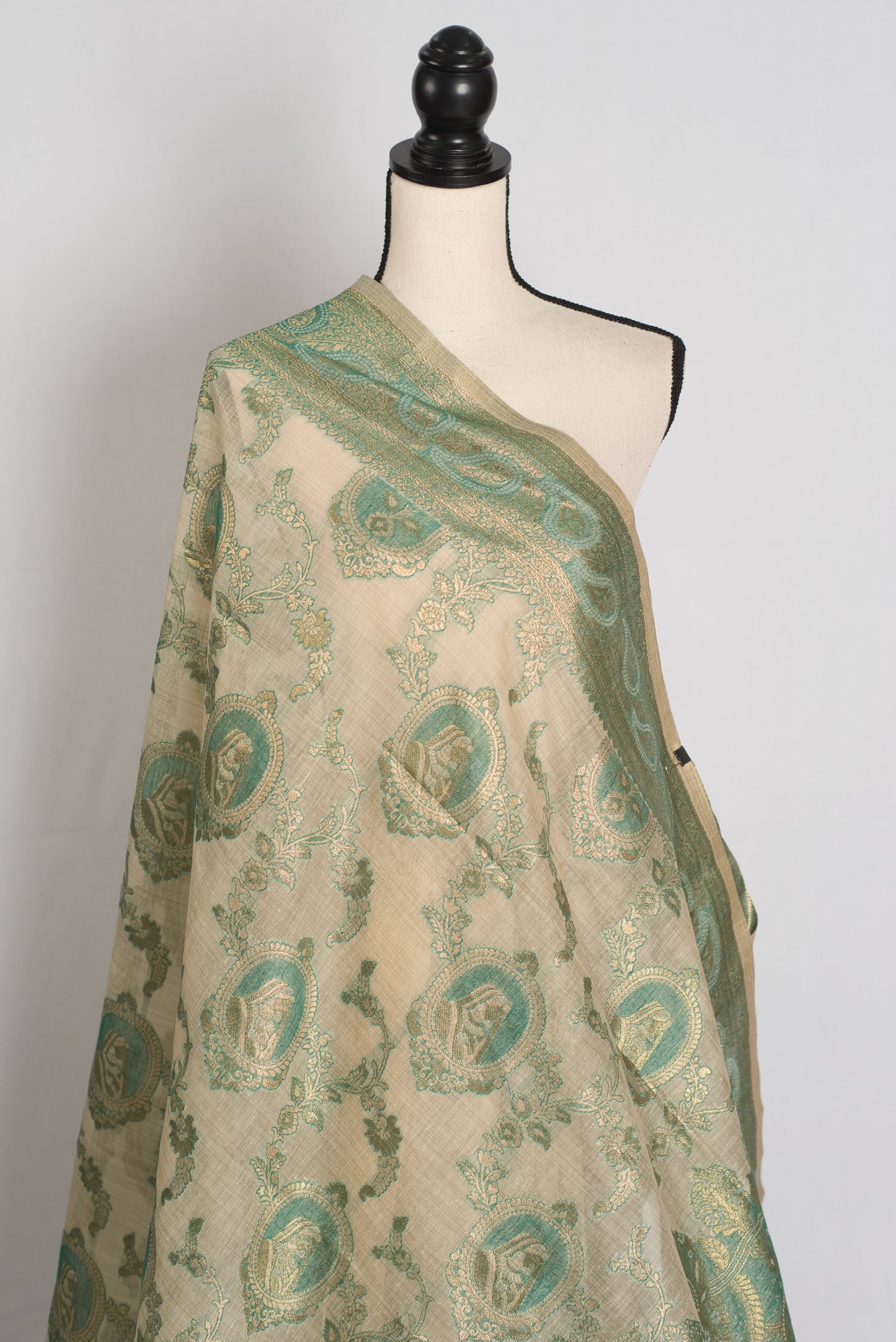 Vandana : Budget Friendly Blended Cotton Banarasi Saree in Beige and Green image 2