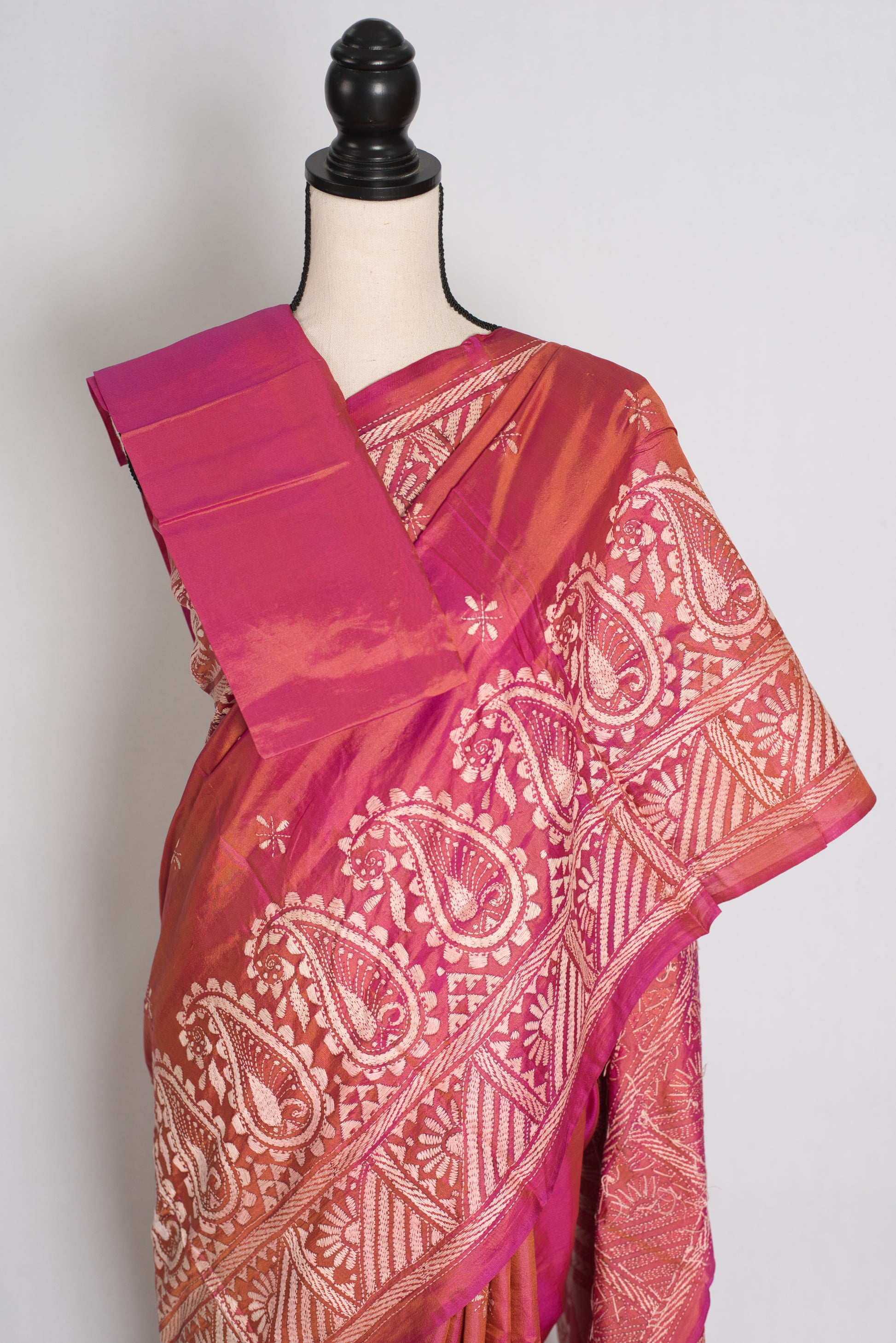 Mitra : Coral Pink Hand Embroidered Kantha Stitch Pure Bangalore Silk Saree image 2