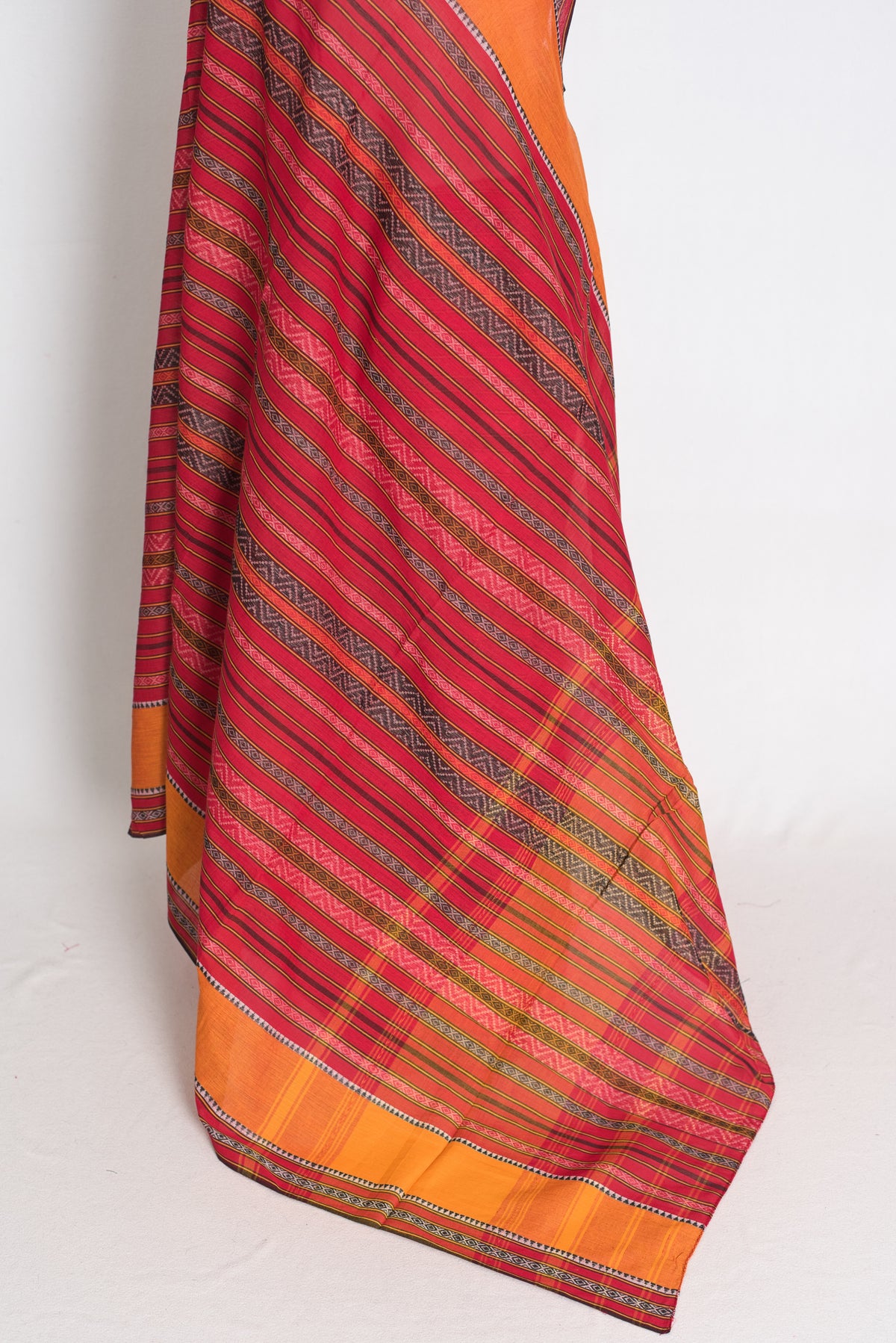 Red and Mustard Yellow Dhaniakhali saree — detail view