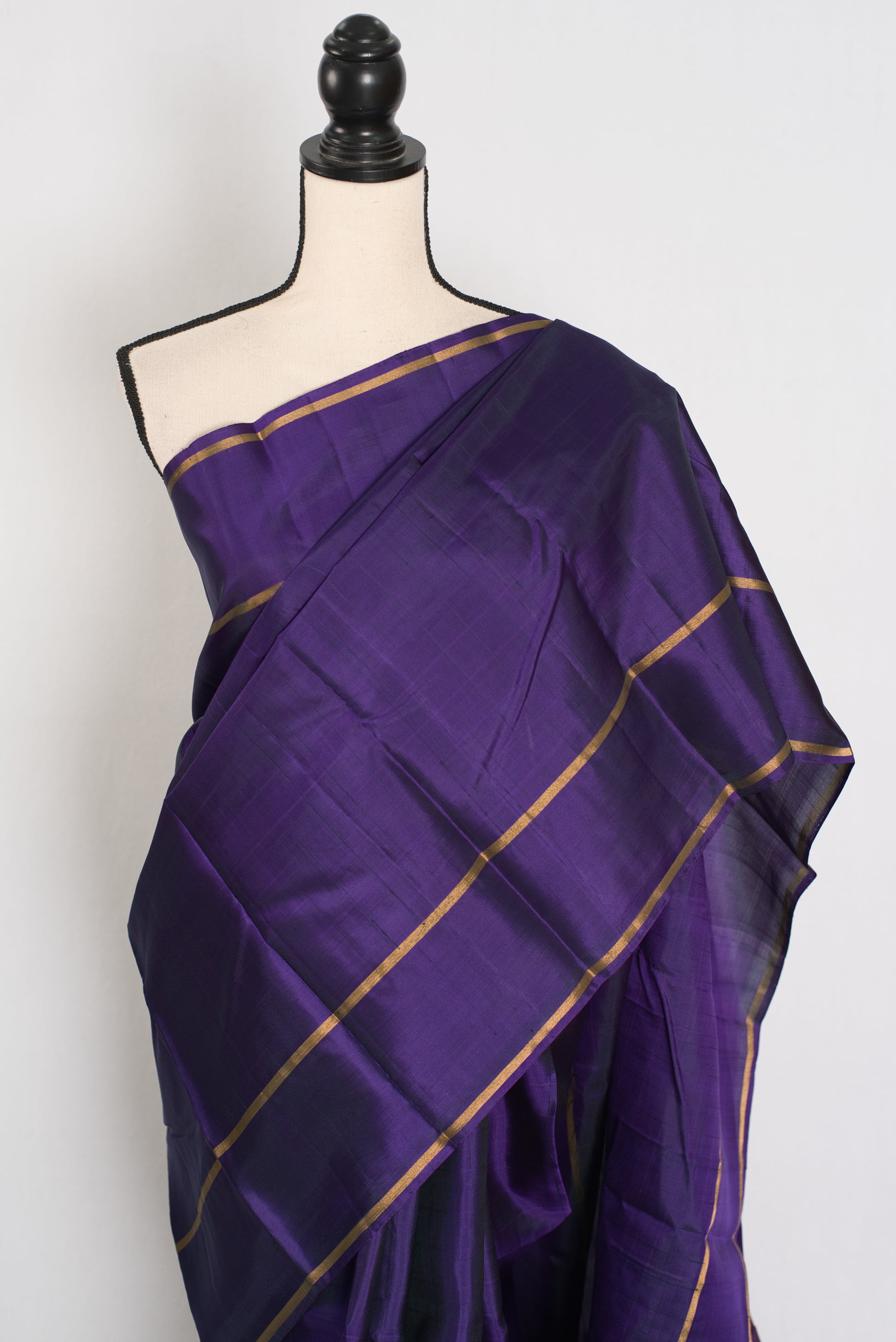 Nithila: Deep Purple & Gold Corporate Kanjivaram Silk Saree image 4