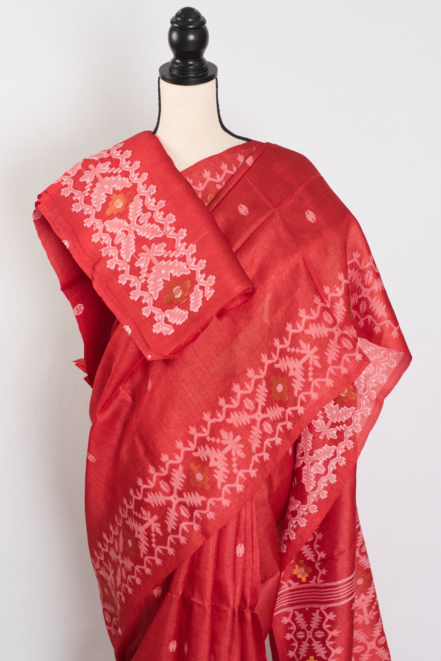 Rai: Bengal Tussar Silk Saree | Hand-Inspired Jamdani Weaving | Certified Silk image 2
