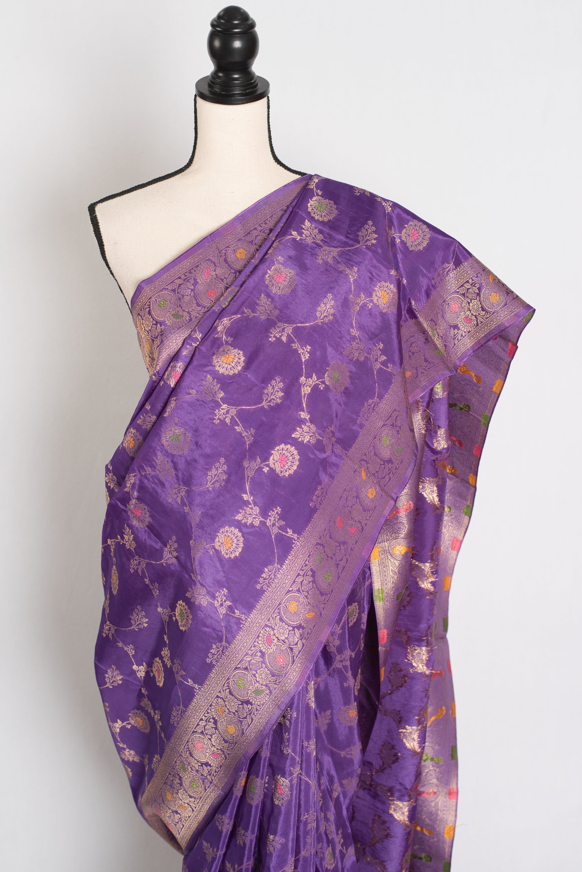 Amrita : Semi Crepe Silk Jaal Banarasi Saree in Purple and Gold image 5