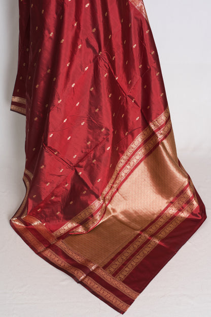 Maya: Chilli Red Handwoven Lightweight Banarasi Silk Saree with Blouse Piece image 4