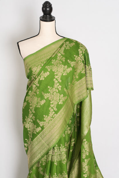 Rashmi:  Green & Gold Semi Crepe Georgette Banarasi Saree image 5