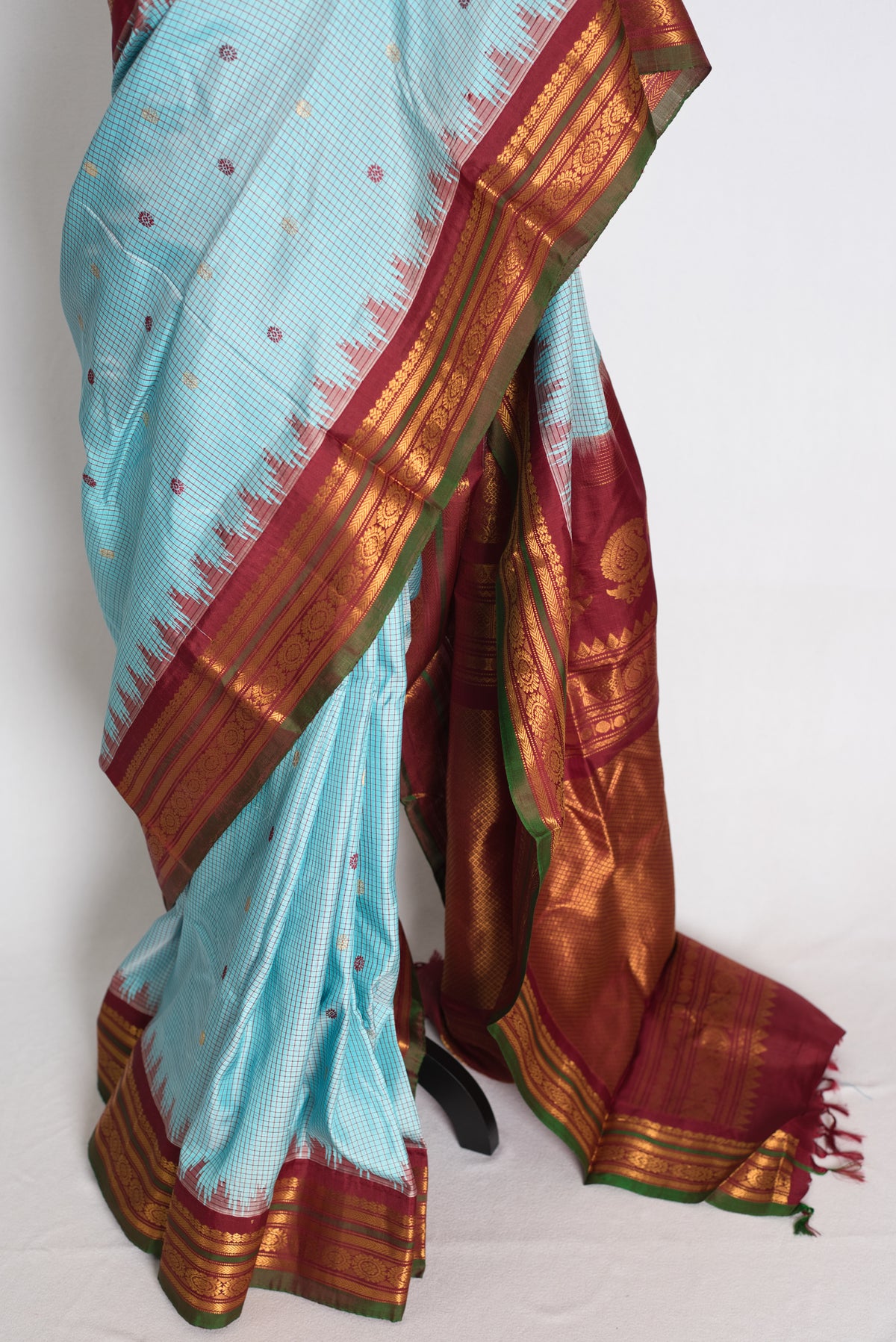 Naheed : Sky Blue and Maroon Micro Checks Handloom Gadwal Silk Saree image 5