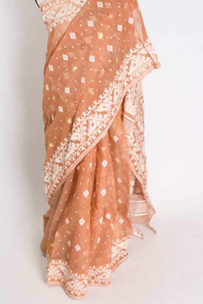 Girija : Brown and White Blended Soft Cotton Jamdani Bengali Saree image 5