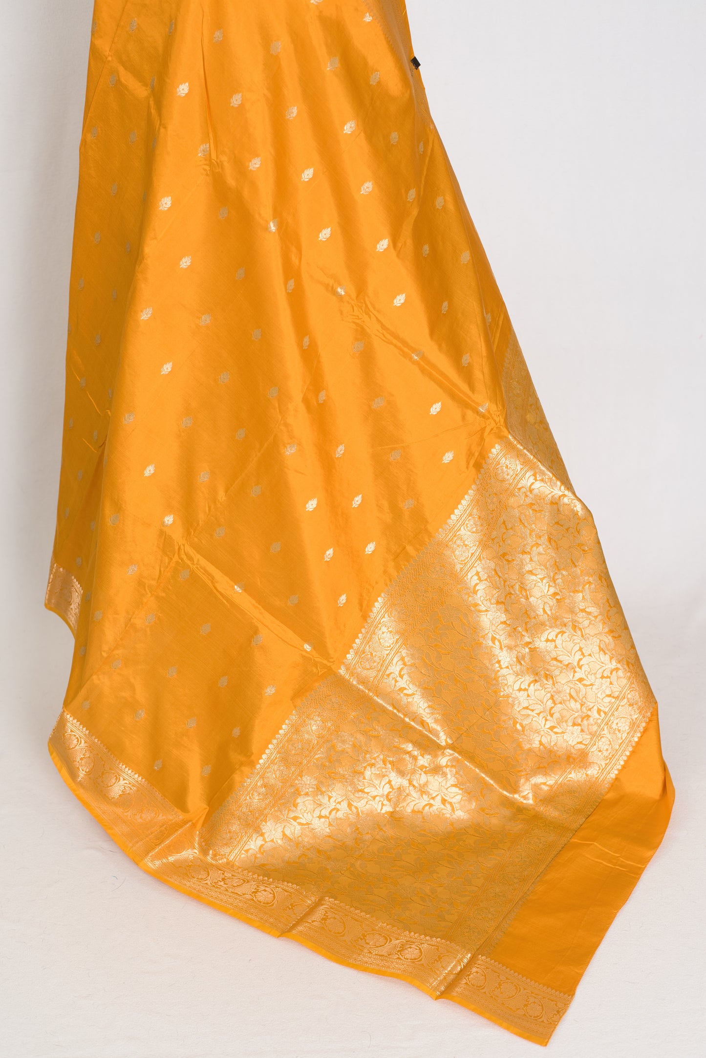 Harini | Radiant Yellow Pure Katan Silk Banarasi Saree | Silk Mark Certified image 4