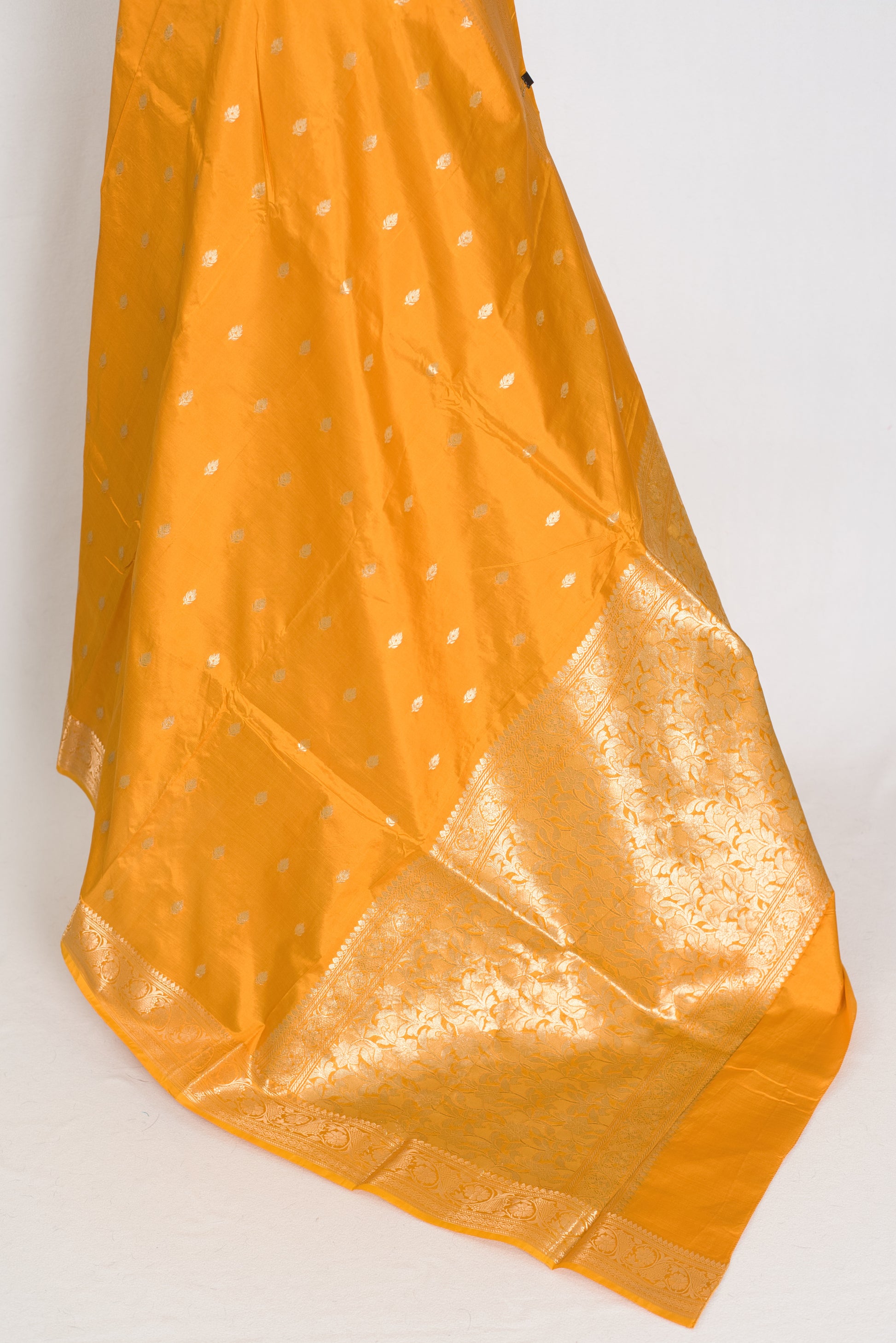 Harini | Radiant Yellow Pure Katan Silk Banarasi Saree | Silk Mark Certified image 4