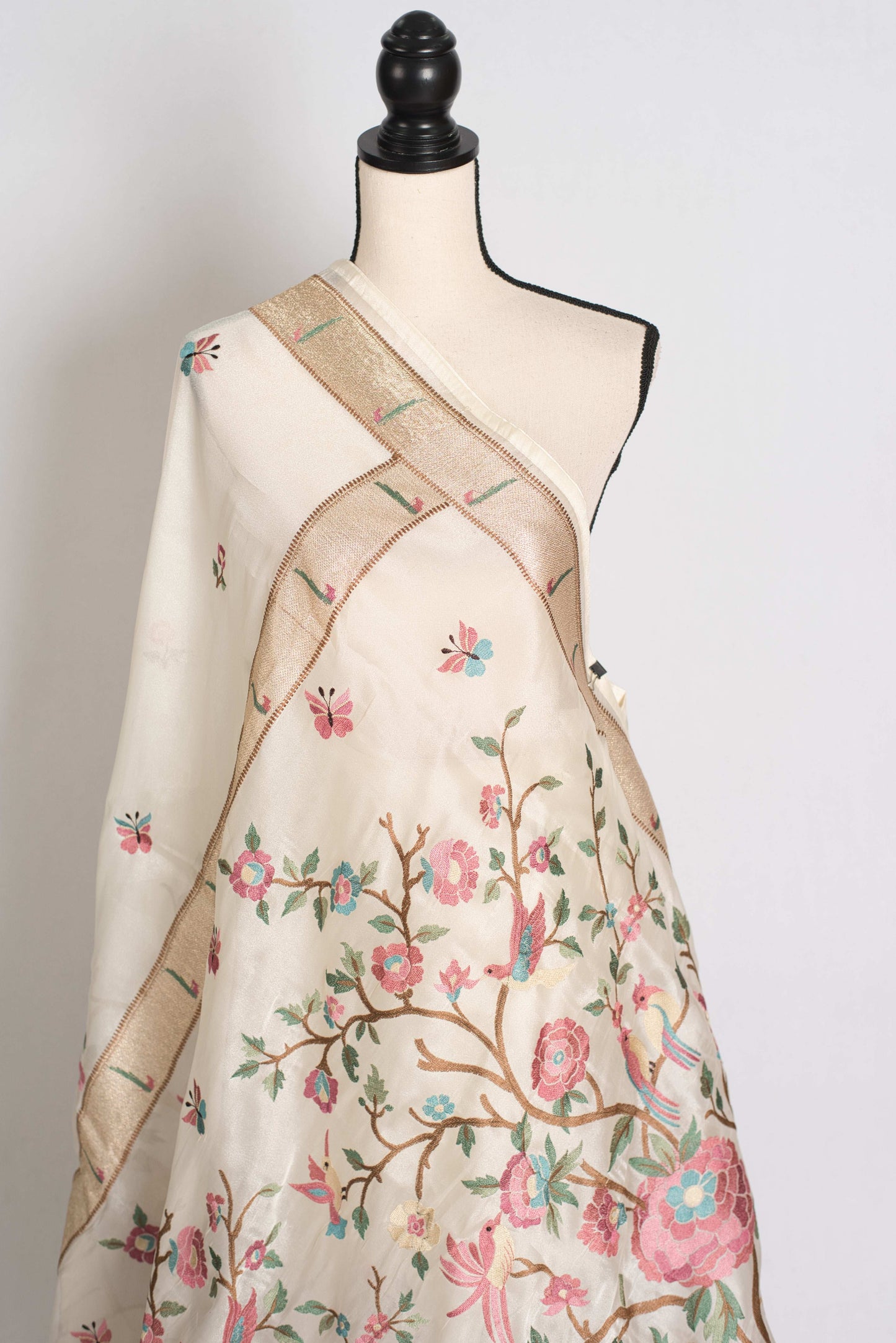 Sandhya : Embroidered Organza Designer Saree with 36 Size Blouse